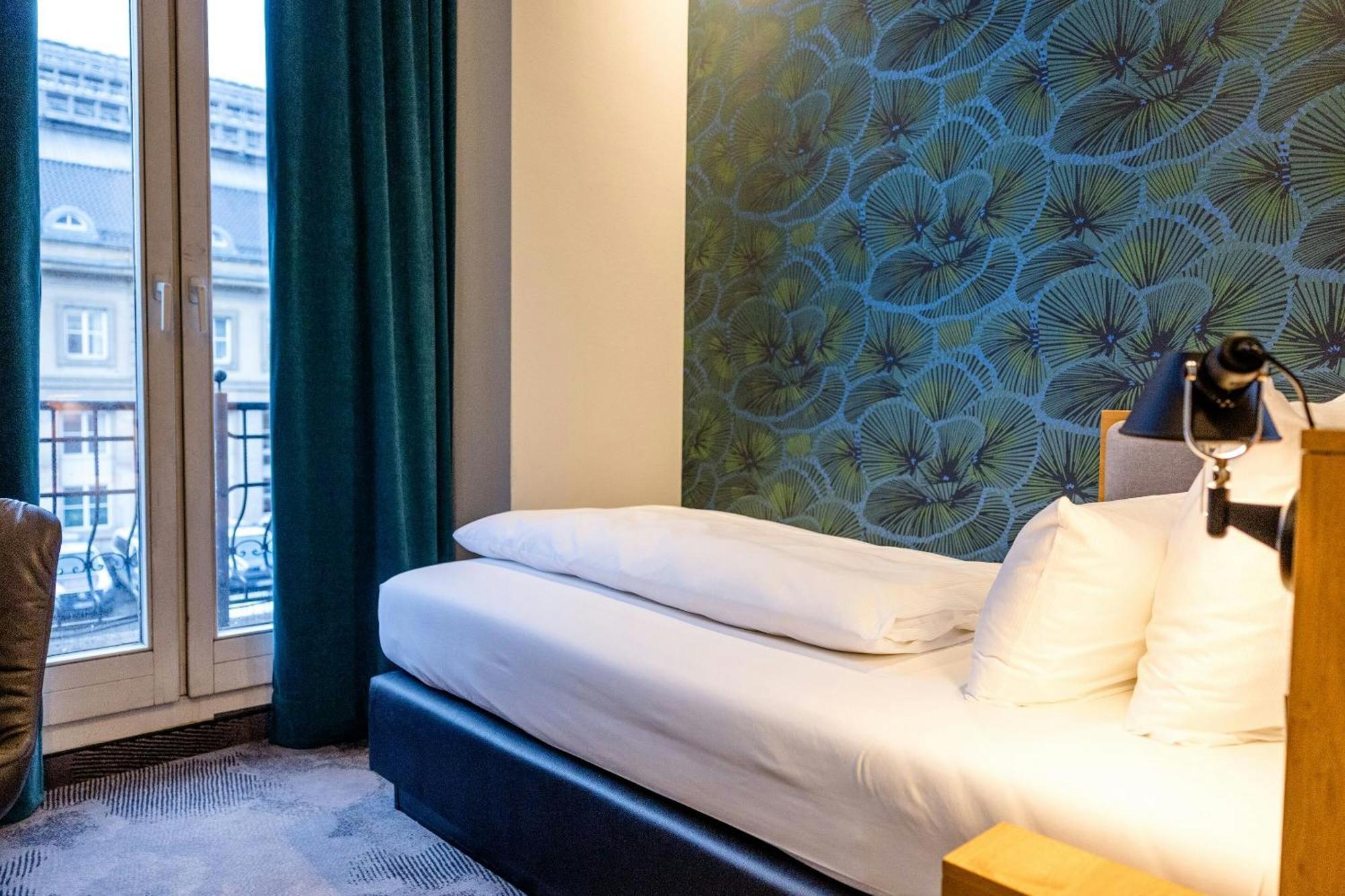 Small Single Room