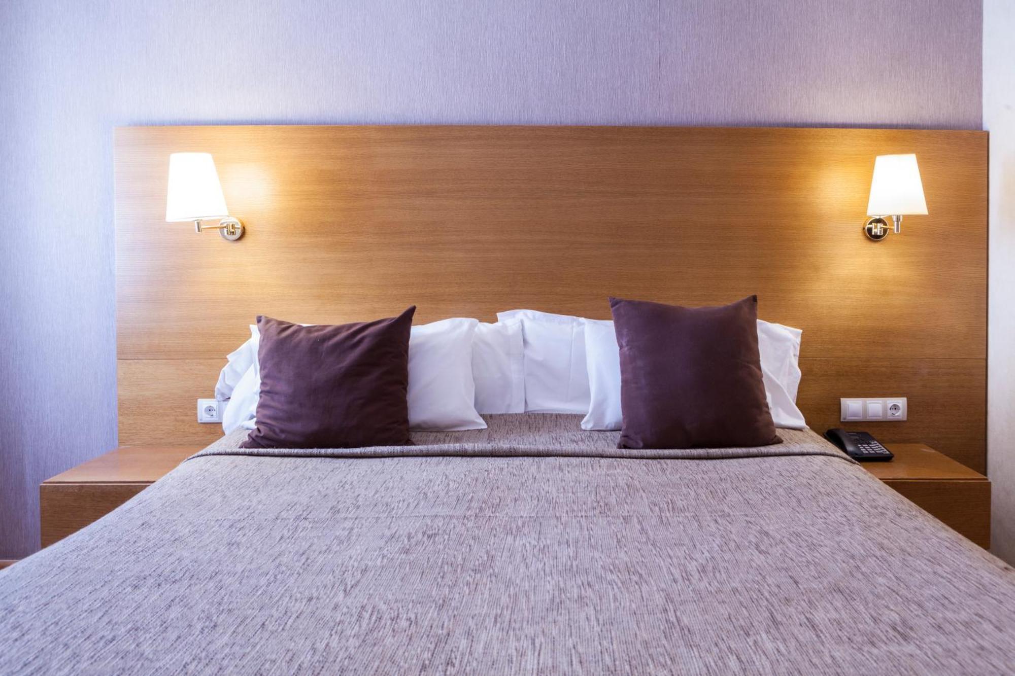 Single Room,185263824:JPEG