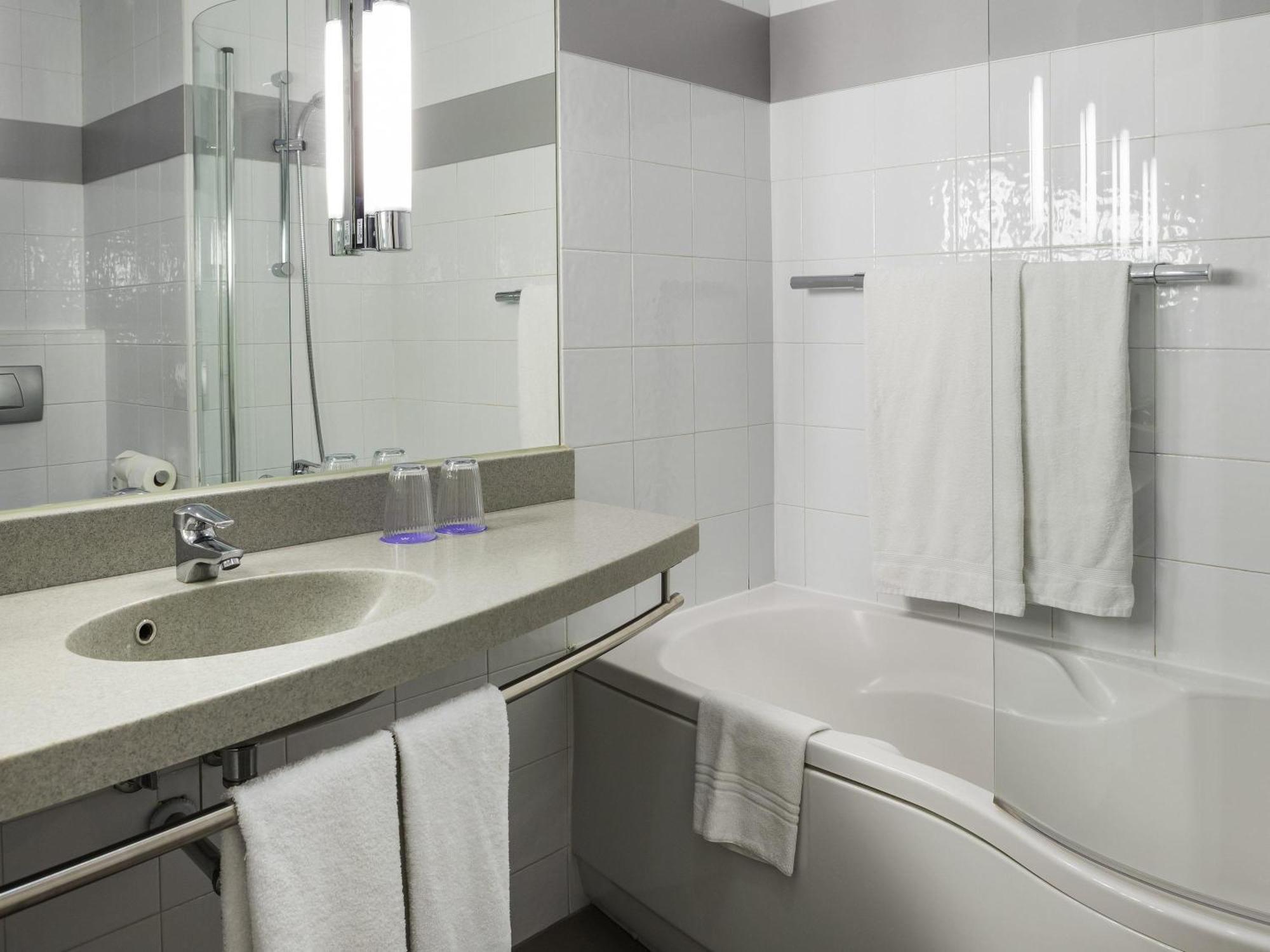 Double Room,1772881878:JPEG