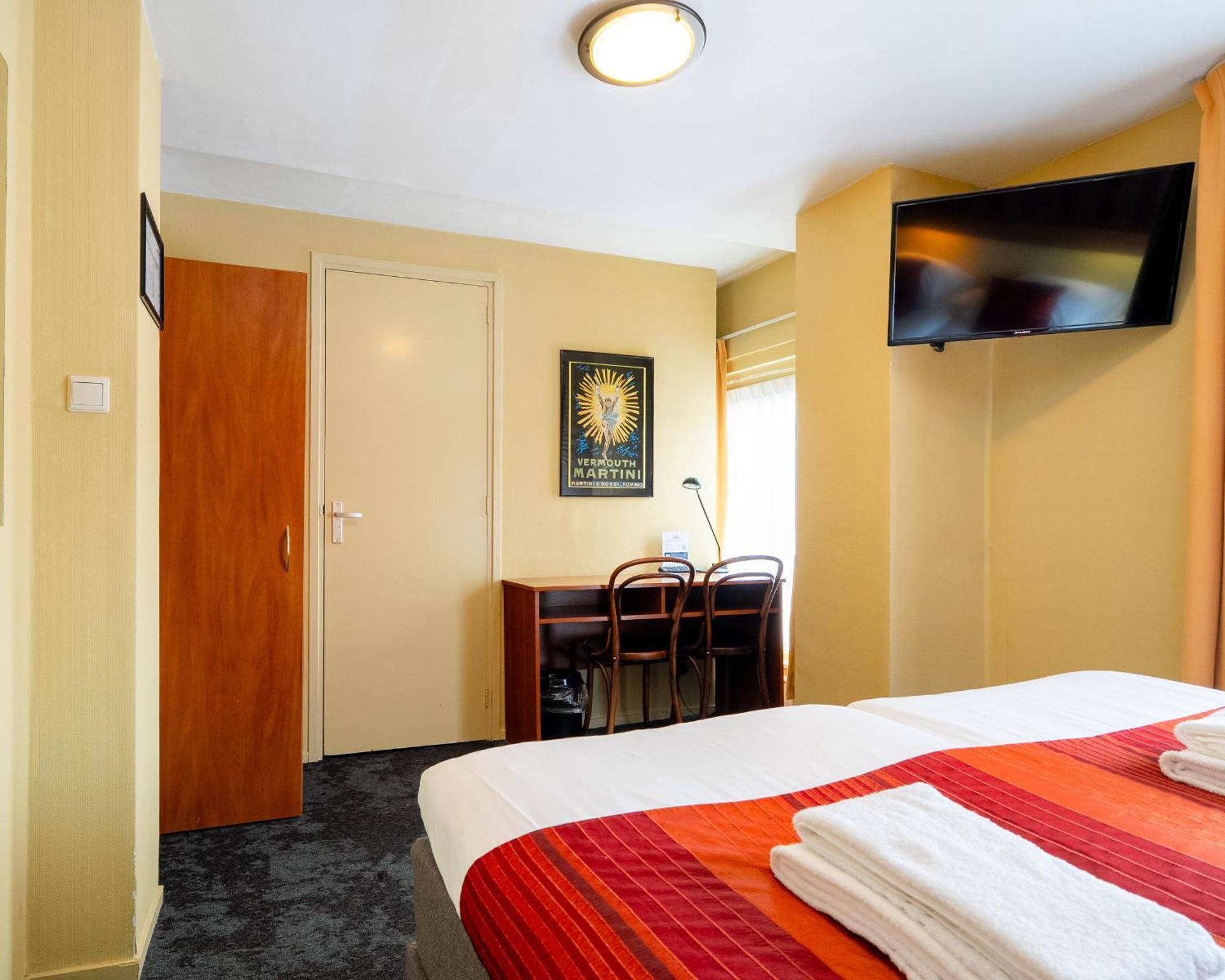 Small Twin Room