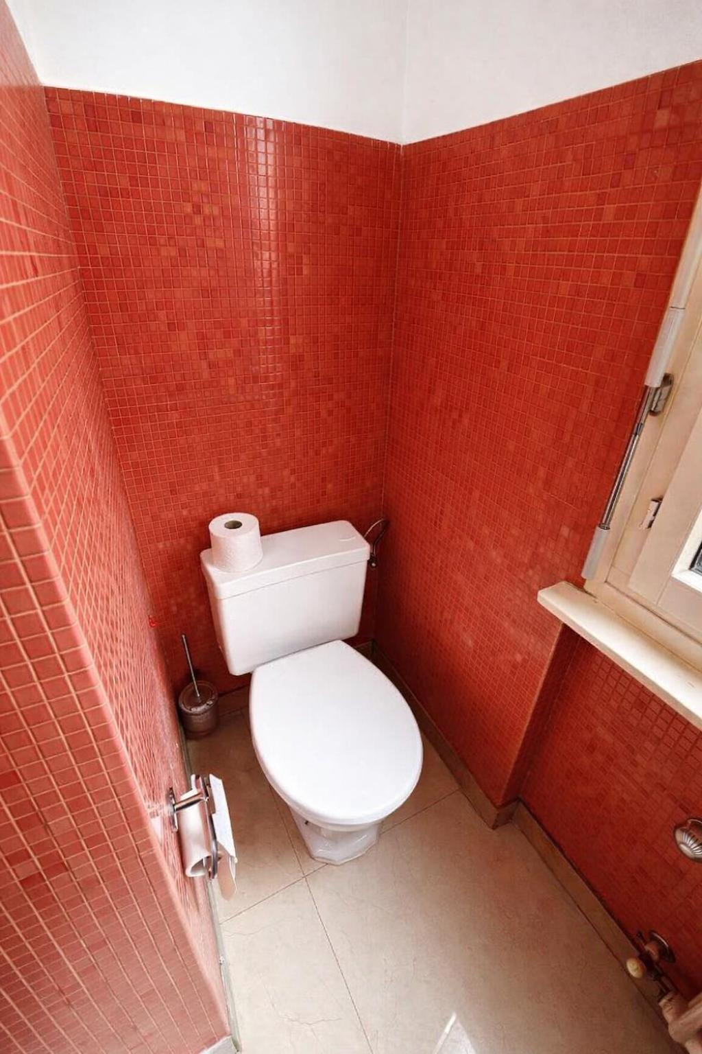 Double Room Shared Toilet