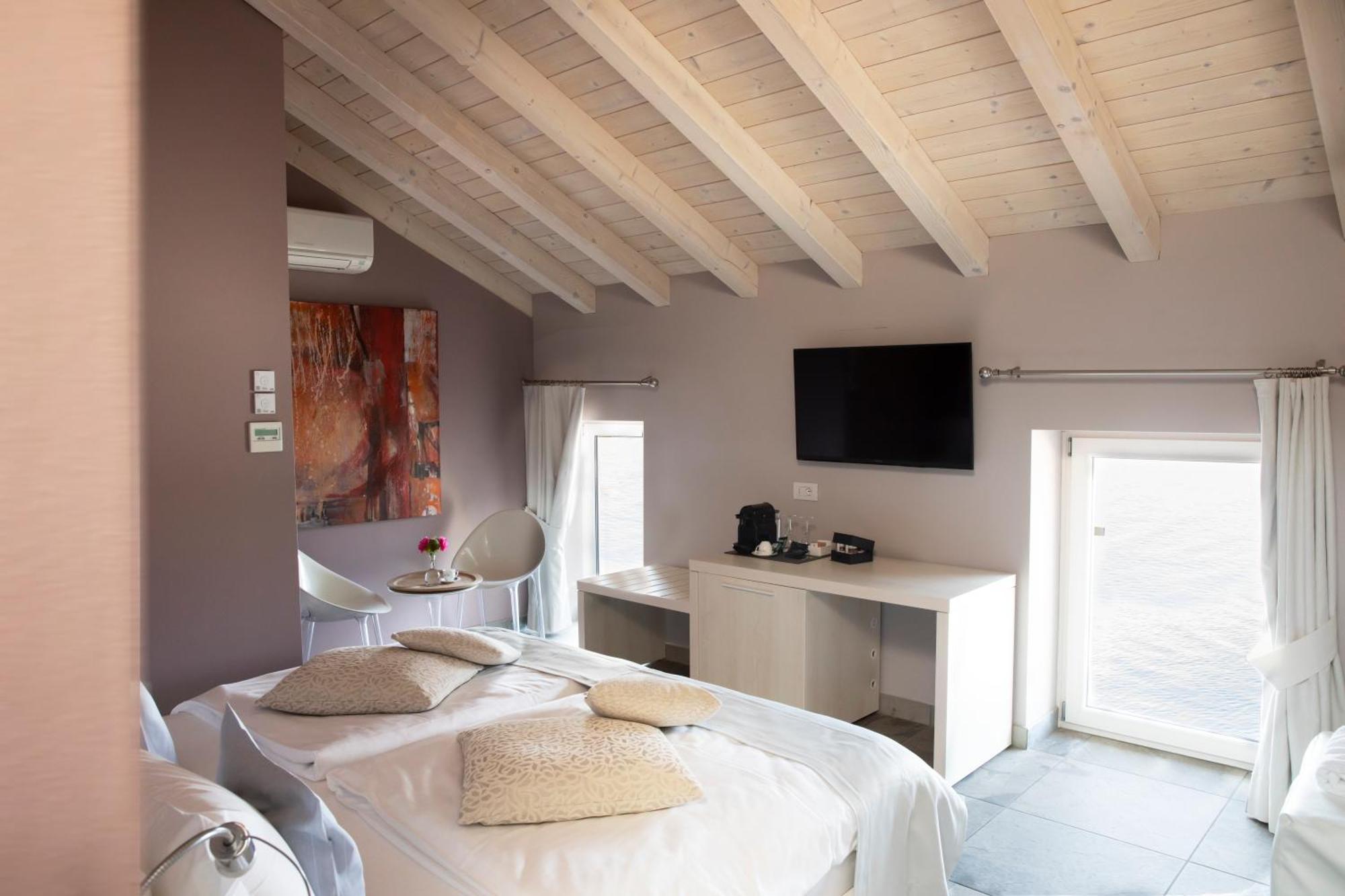 Premium Room Lake View