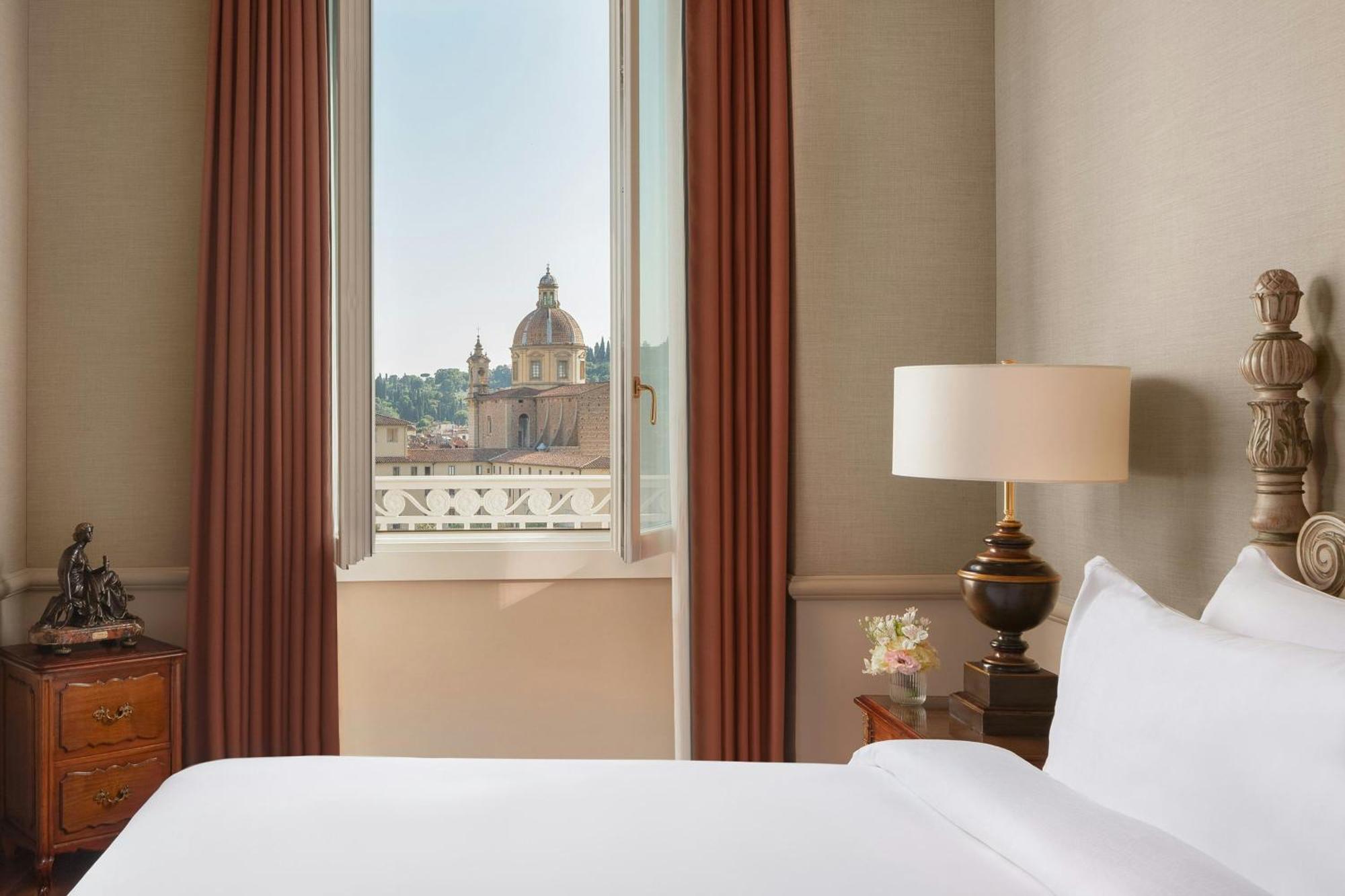 Junior King Suite River View
