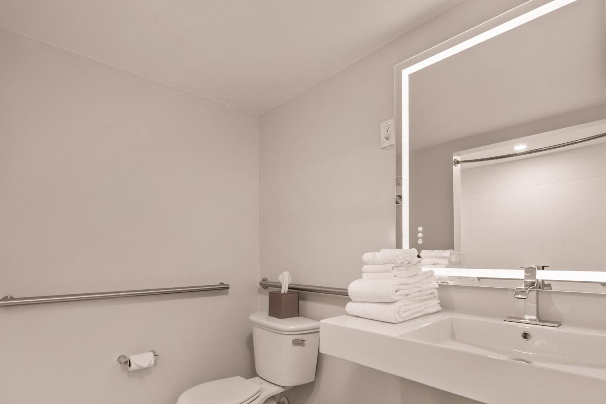One King Bed Mobility or Hearing Handicap Room Roll Shower Non Smoking