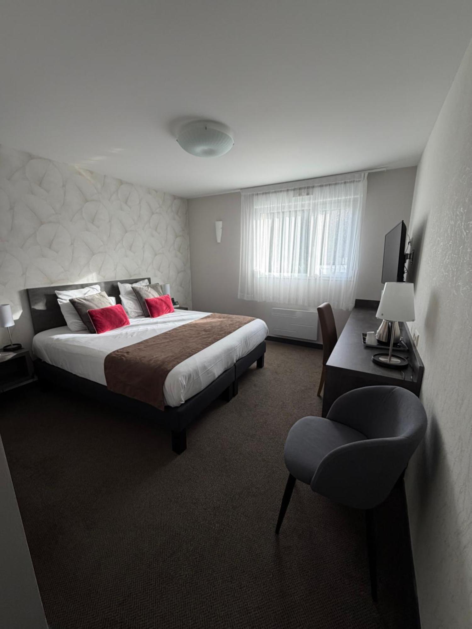 Superior Double Room Club Level