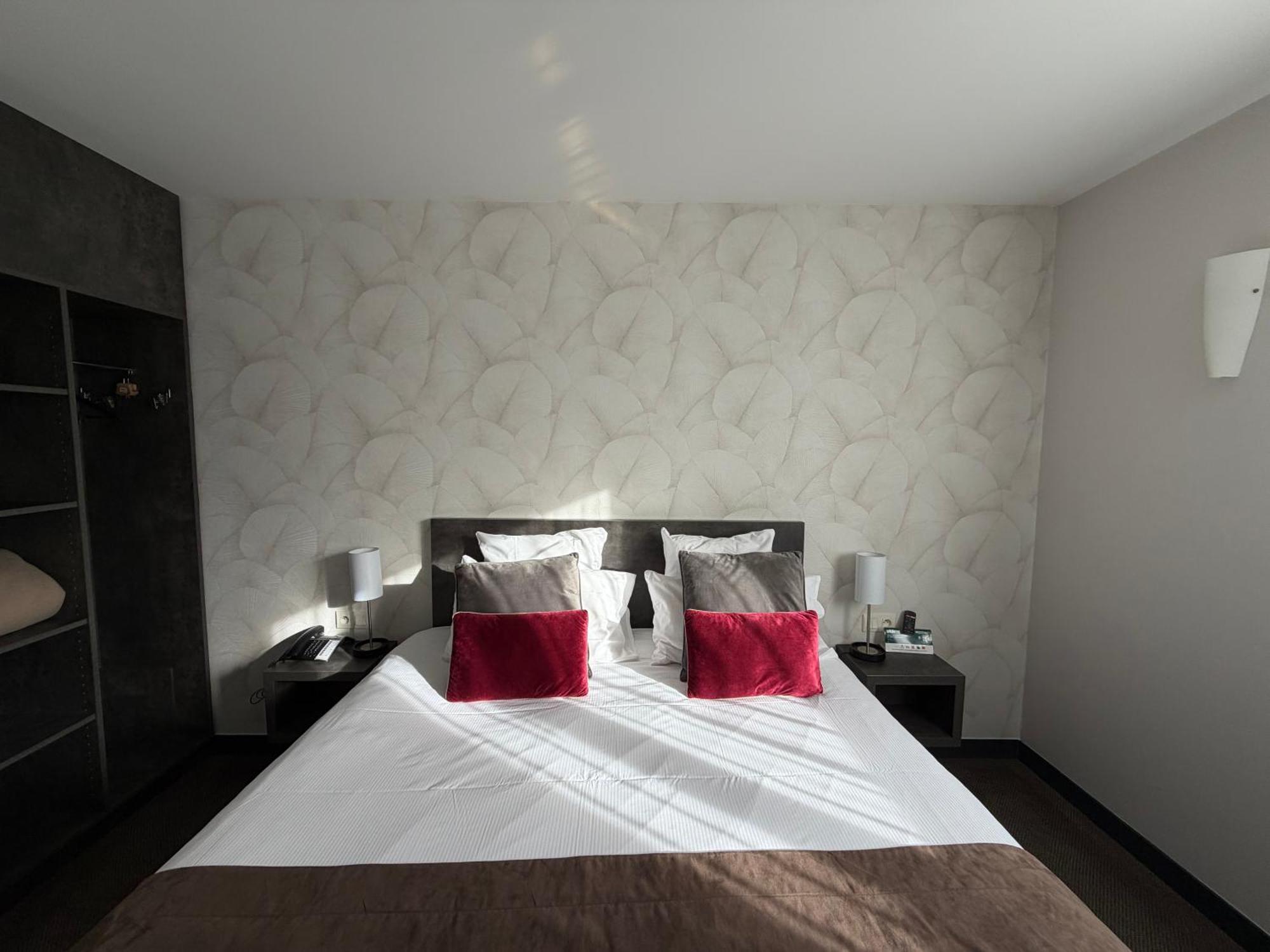 Superior Double Room Club Level
