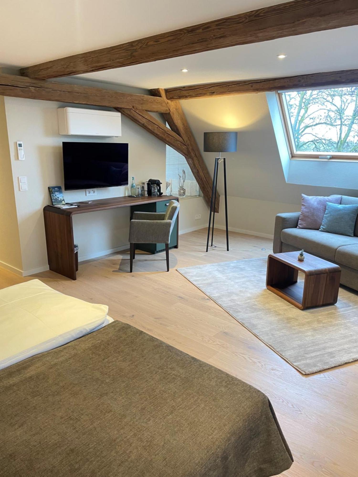 Country Style Suite