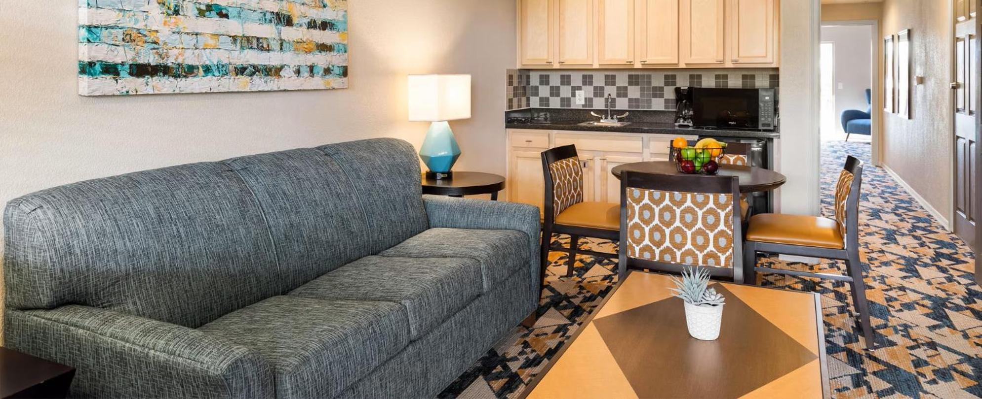 One-Bedroom Suite