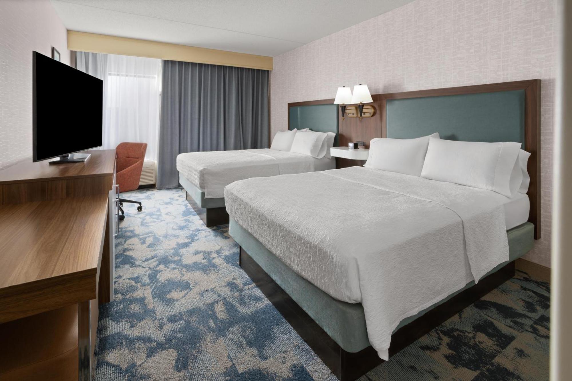 Room with Two Queen Beds - Non-Smoking