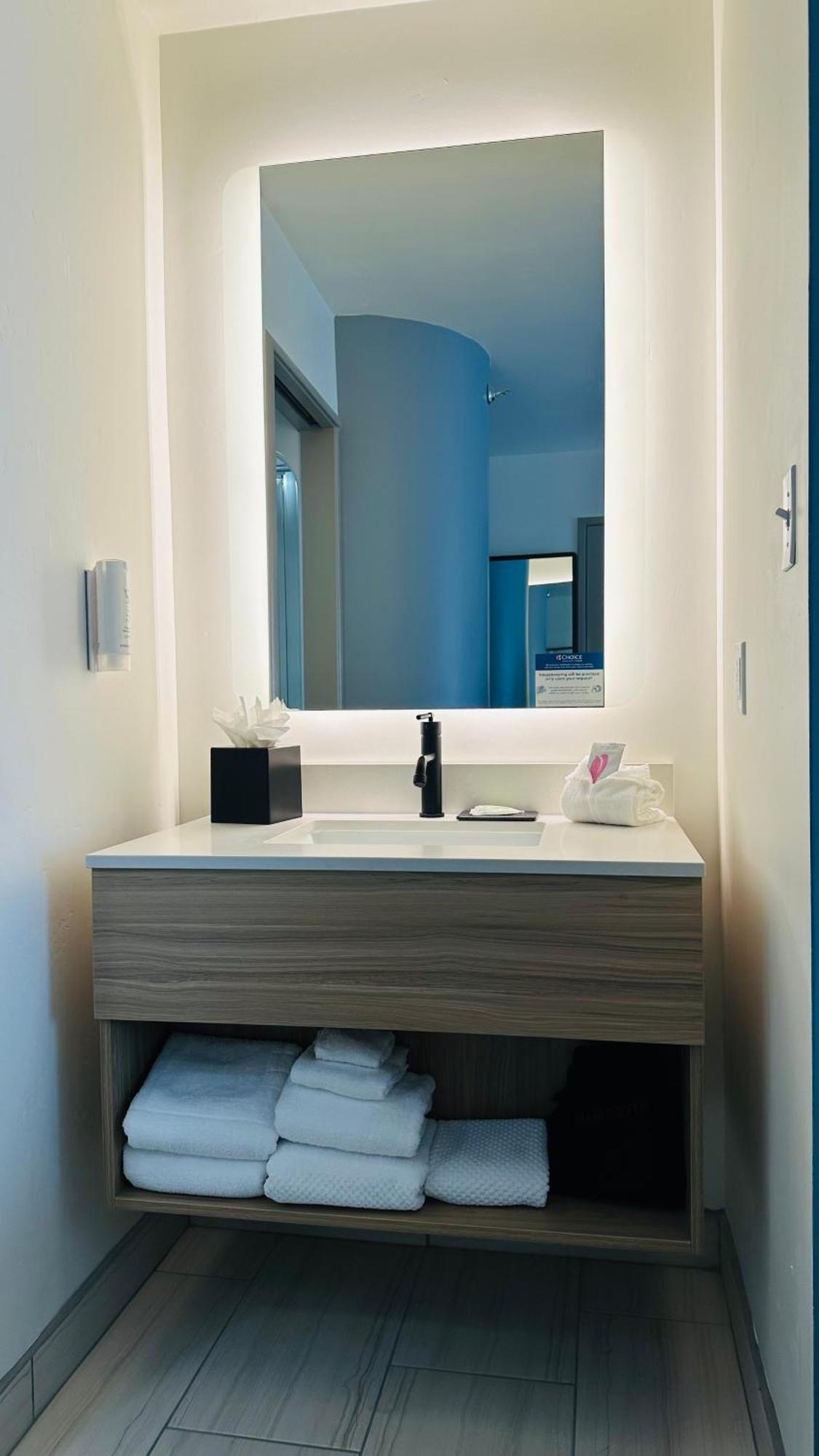 Double Room - Non-Smoking