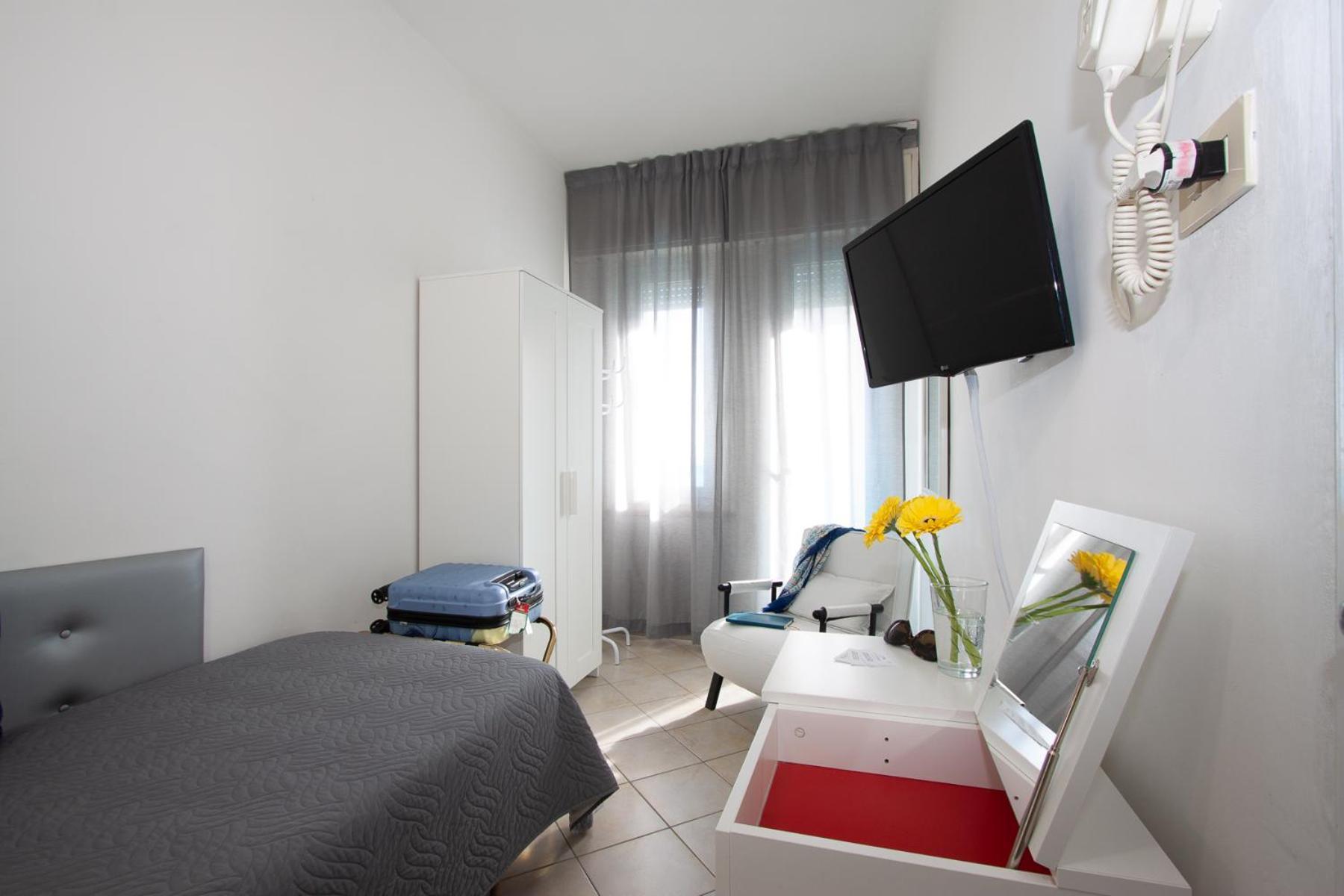 Economy Single Room