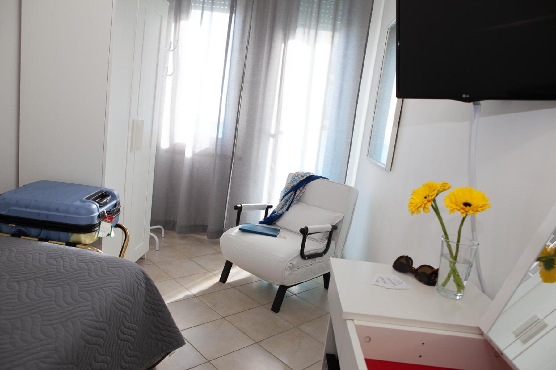 Standard Single Room Sea View
