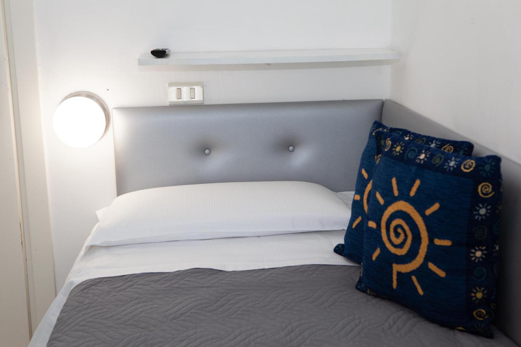 Standard Single Room Sea View
