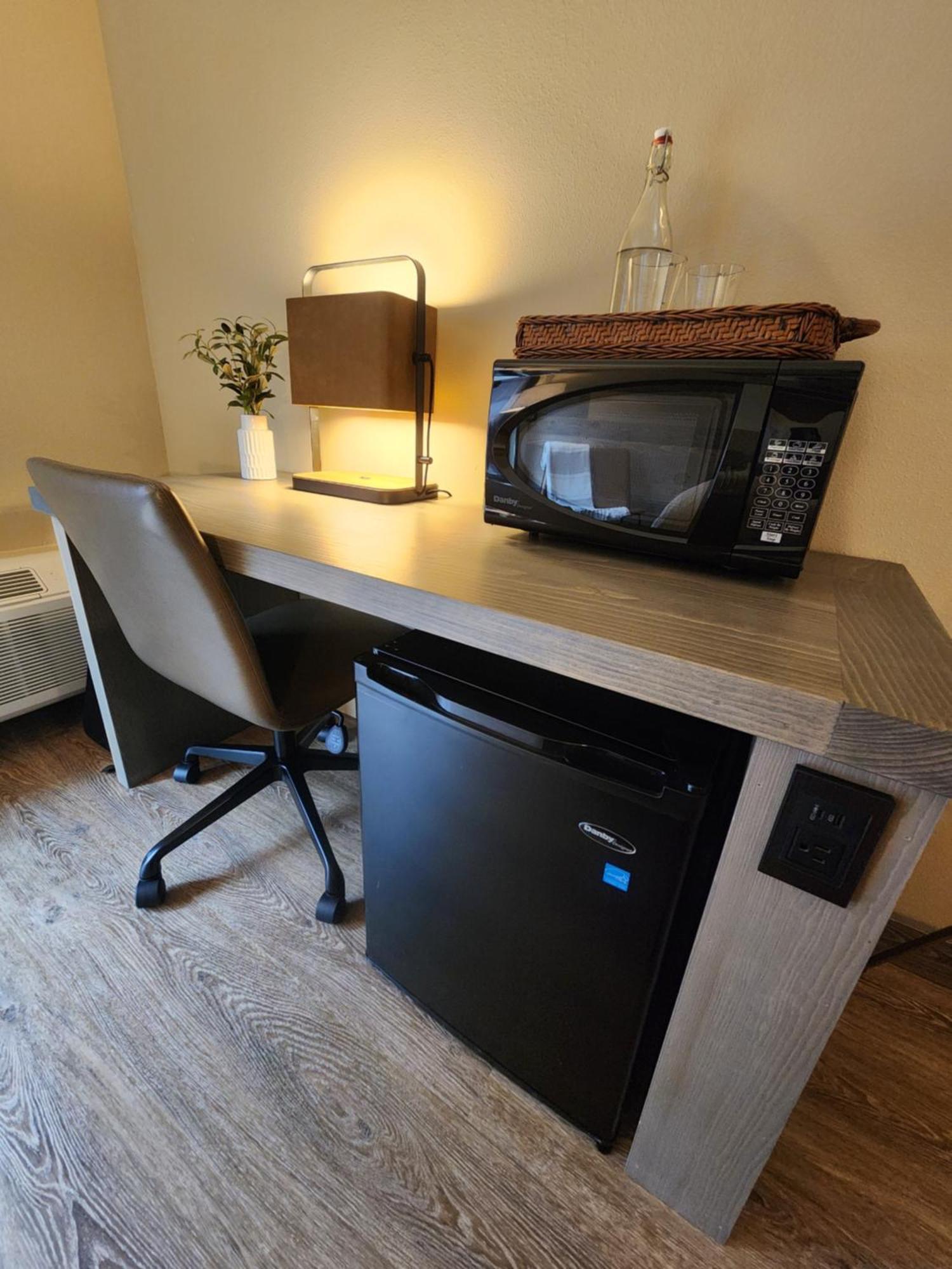 KNG King w or Sleeper Chair