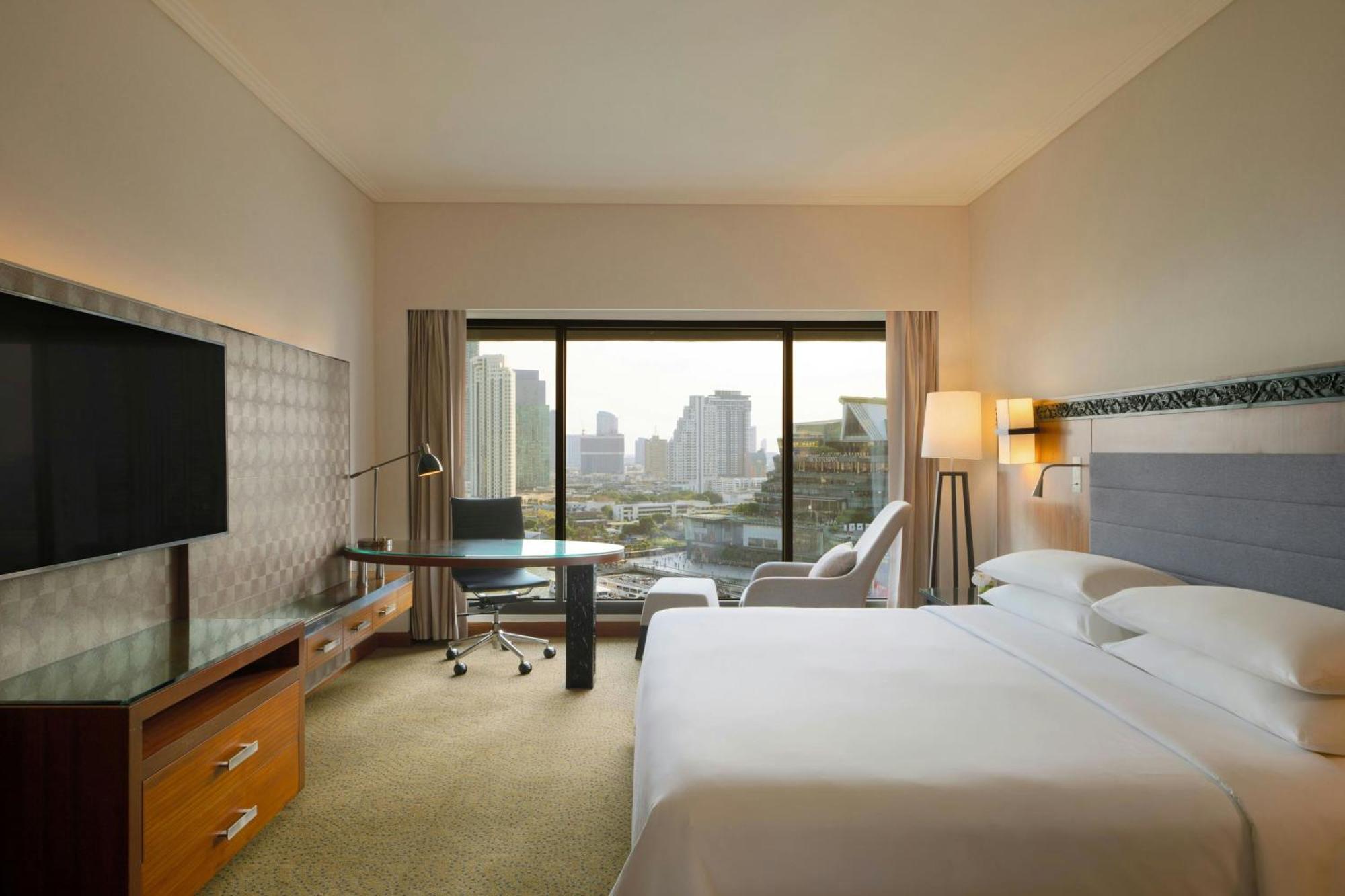 Premium Deluxe Guest room 1 King River view