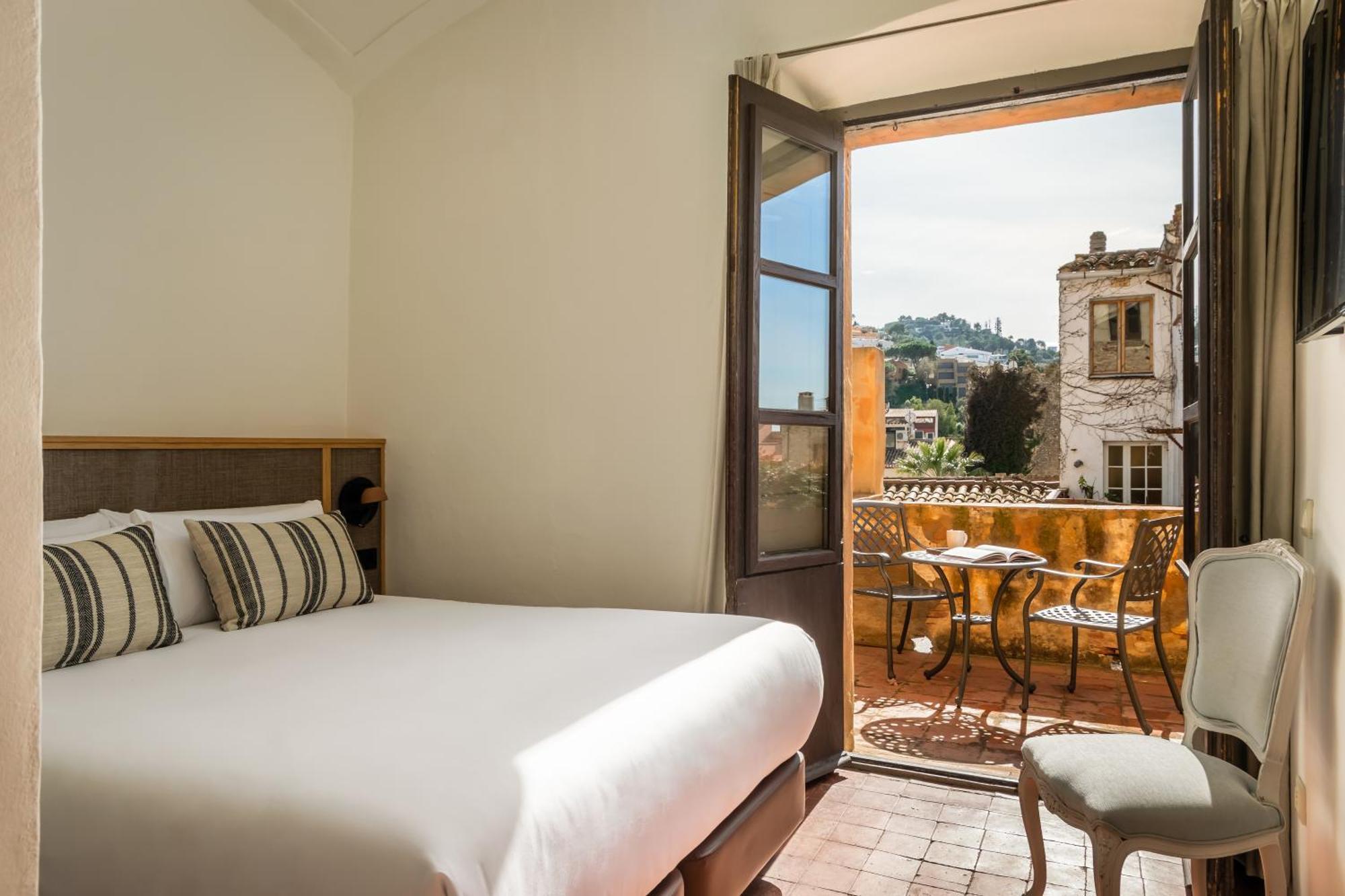 Double Room Terrace,1756455450:JPEG
