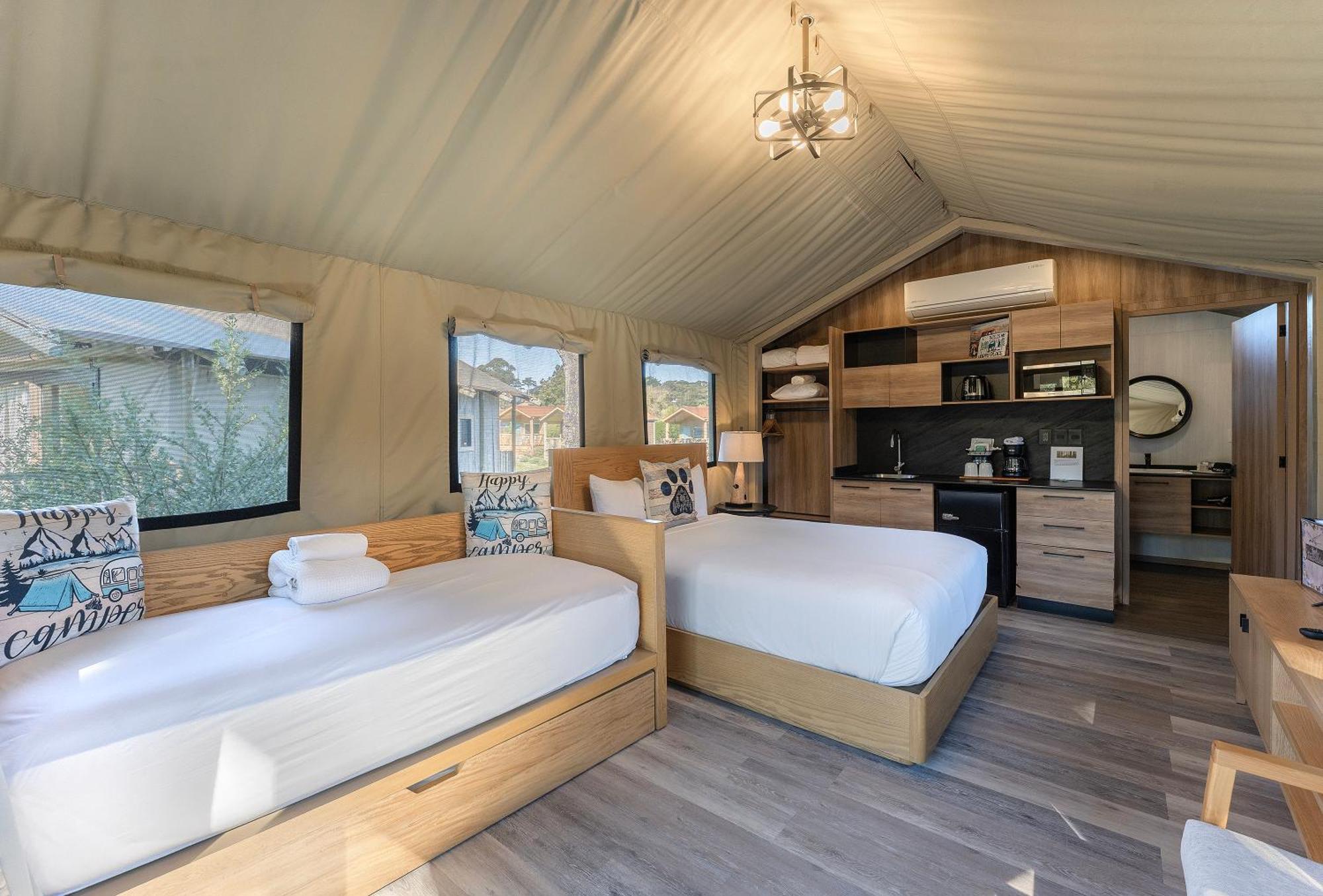 Glamping Cabin 3 beds
