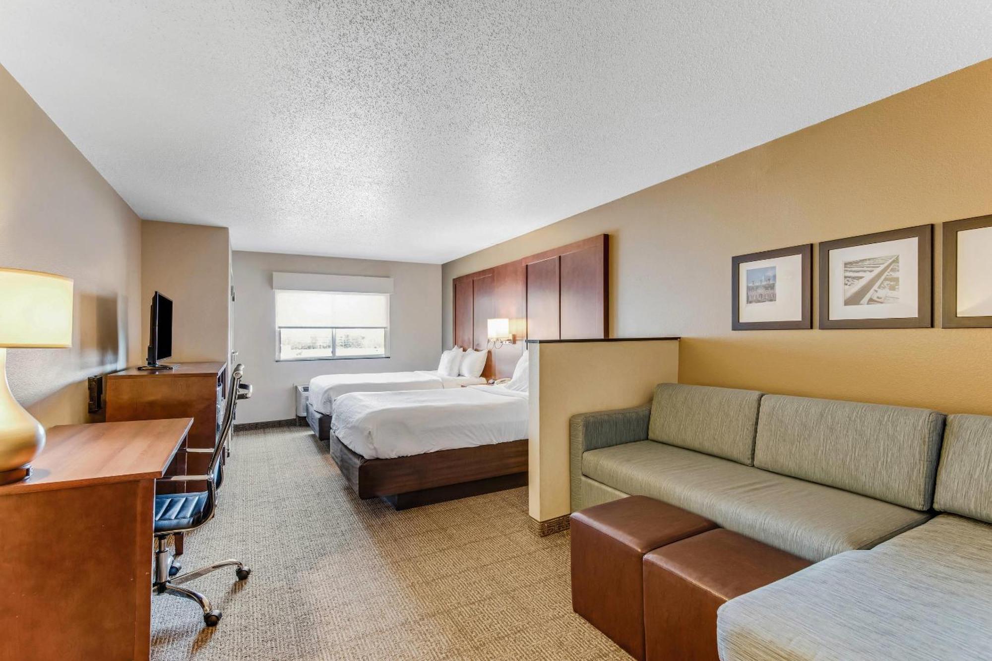 Double Suite Two Double Beds Disability Access Non-Smoking