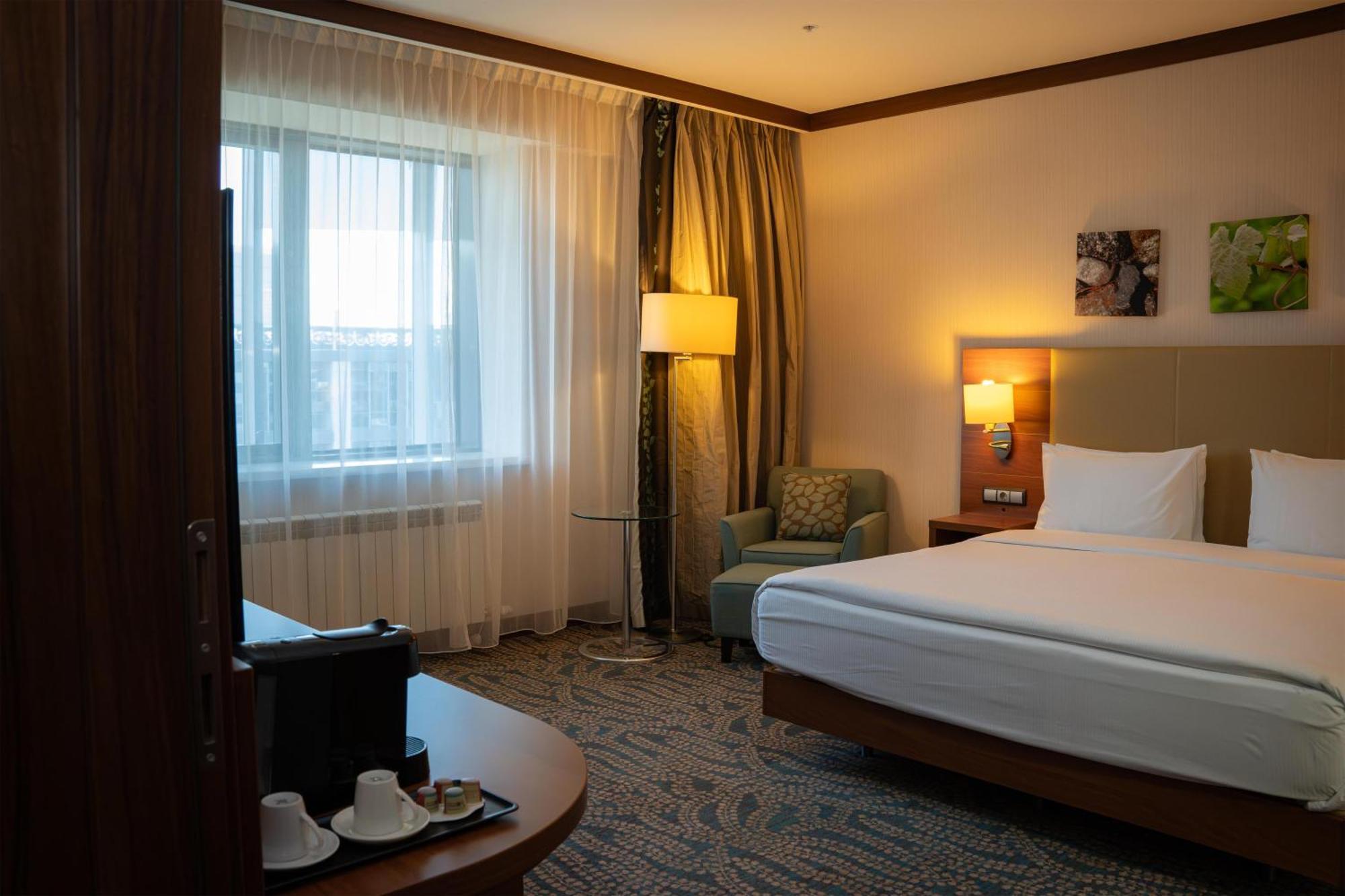 One-Bedroom King Suite,1756481250:JPEG