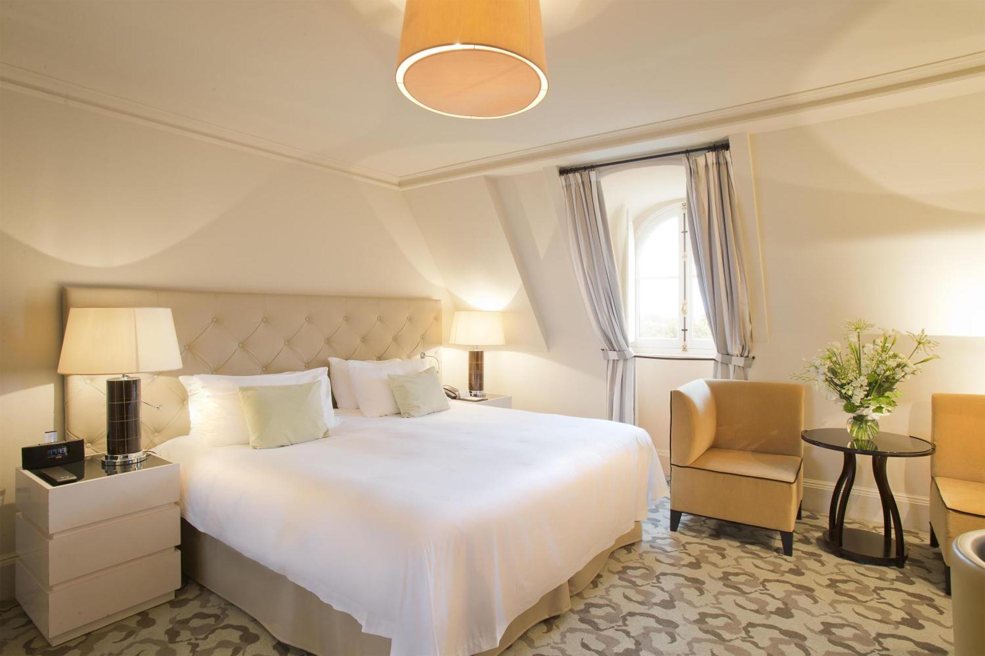Palace 5 Star Superior King Mansard Room