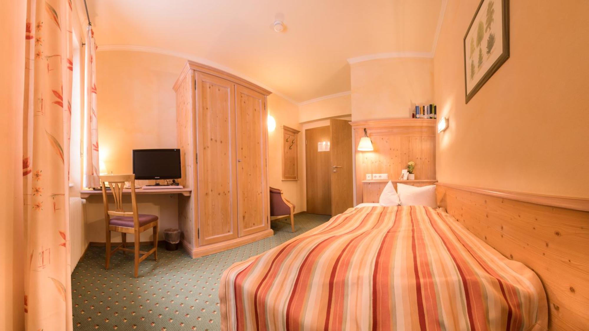 Comfort Single Room