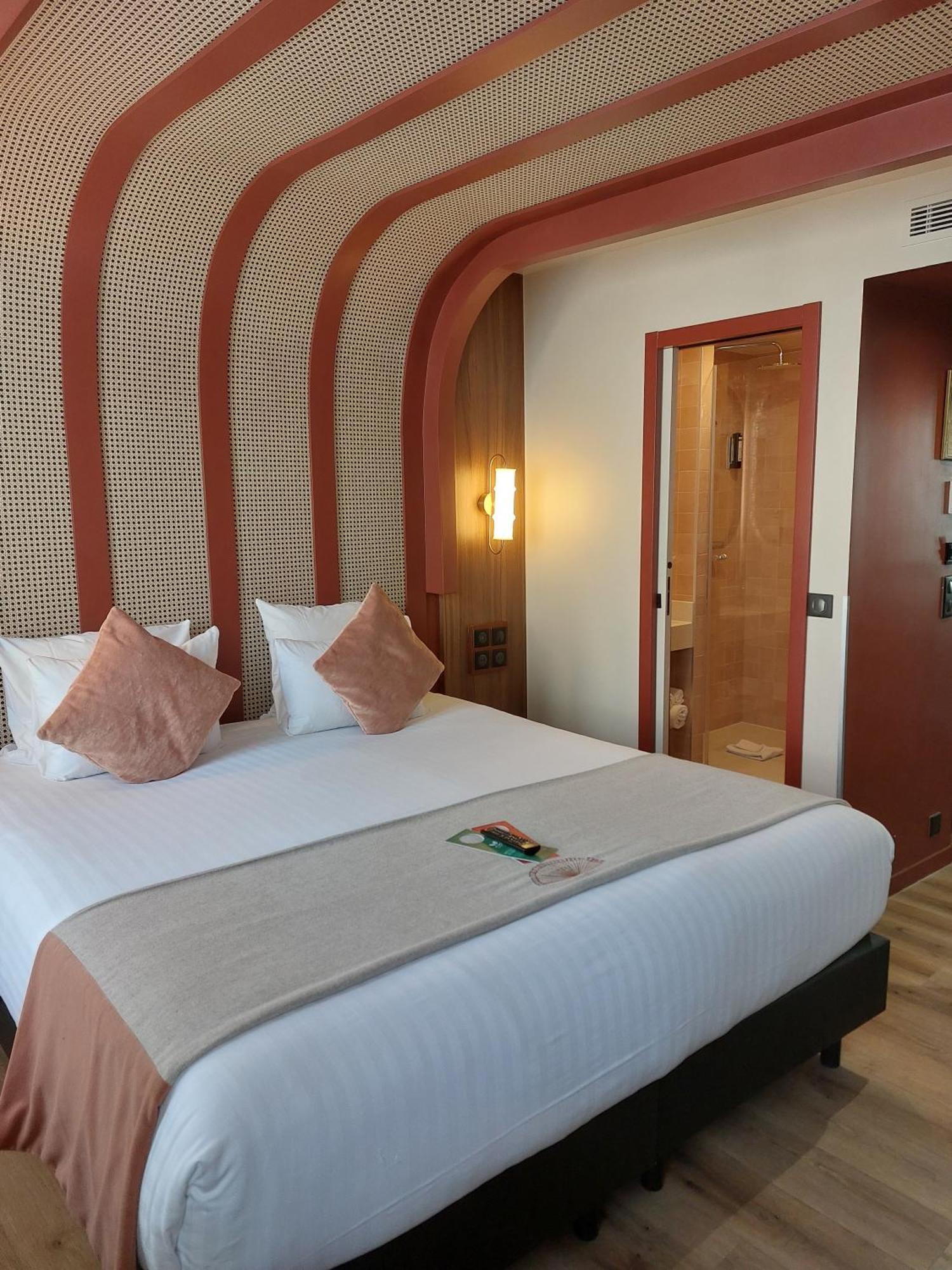 Chambre Grand Lit ou Lits Jumeaux Confort