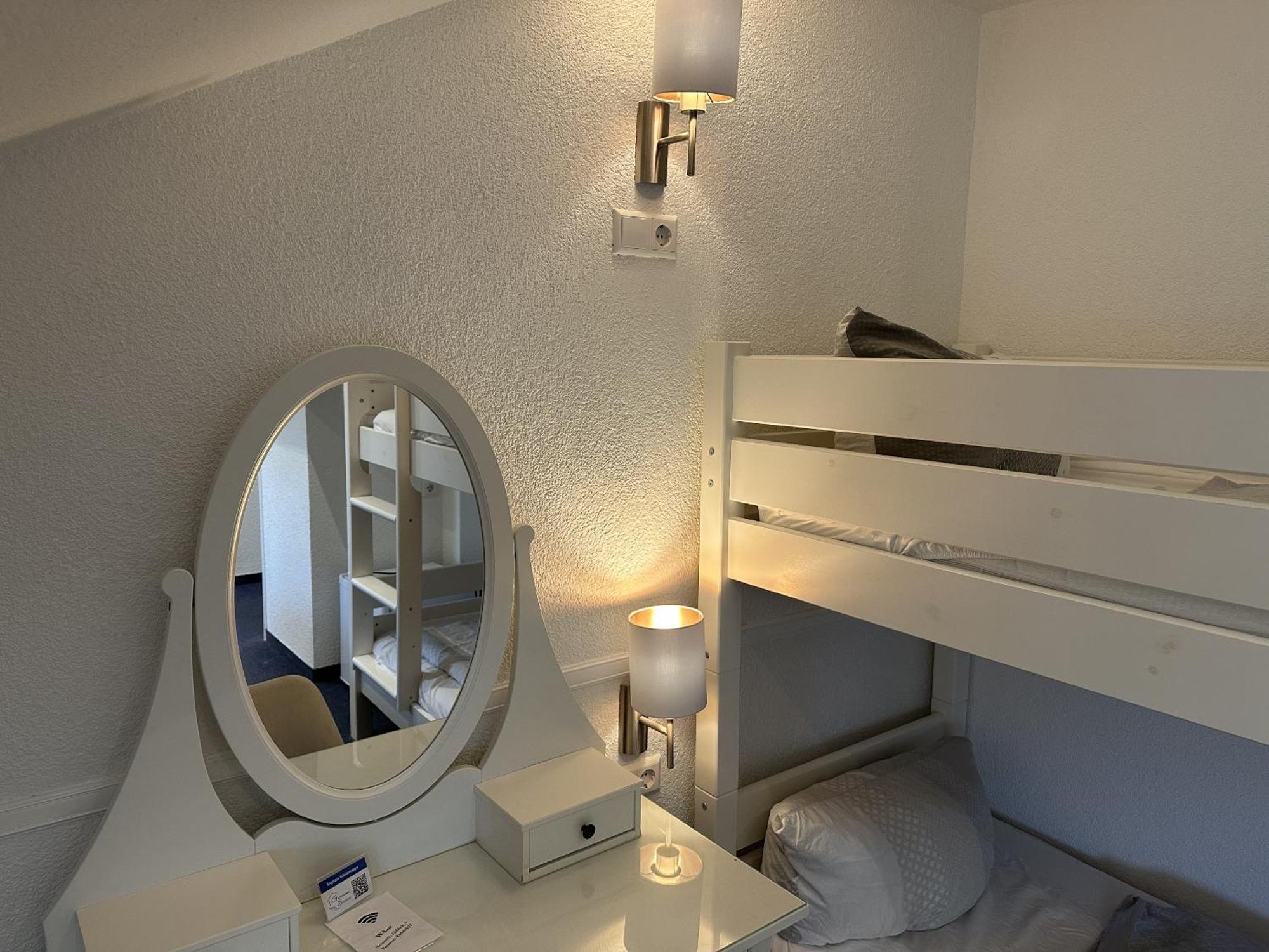 Quadruple Room Private Bathroom