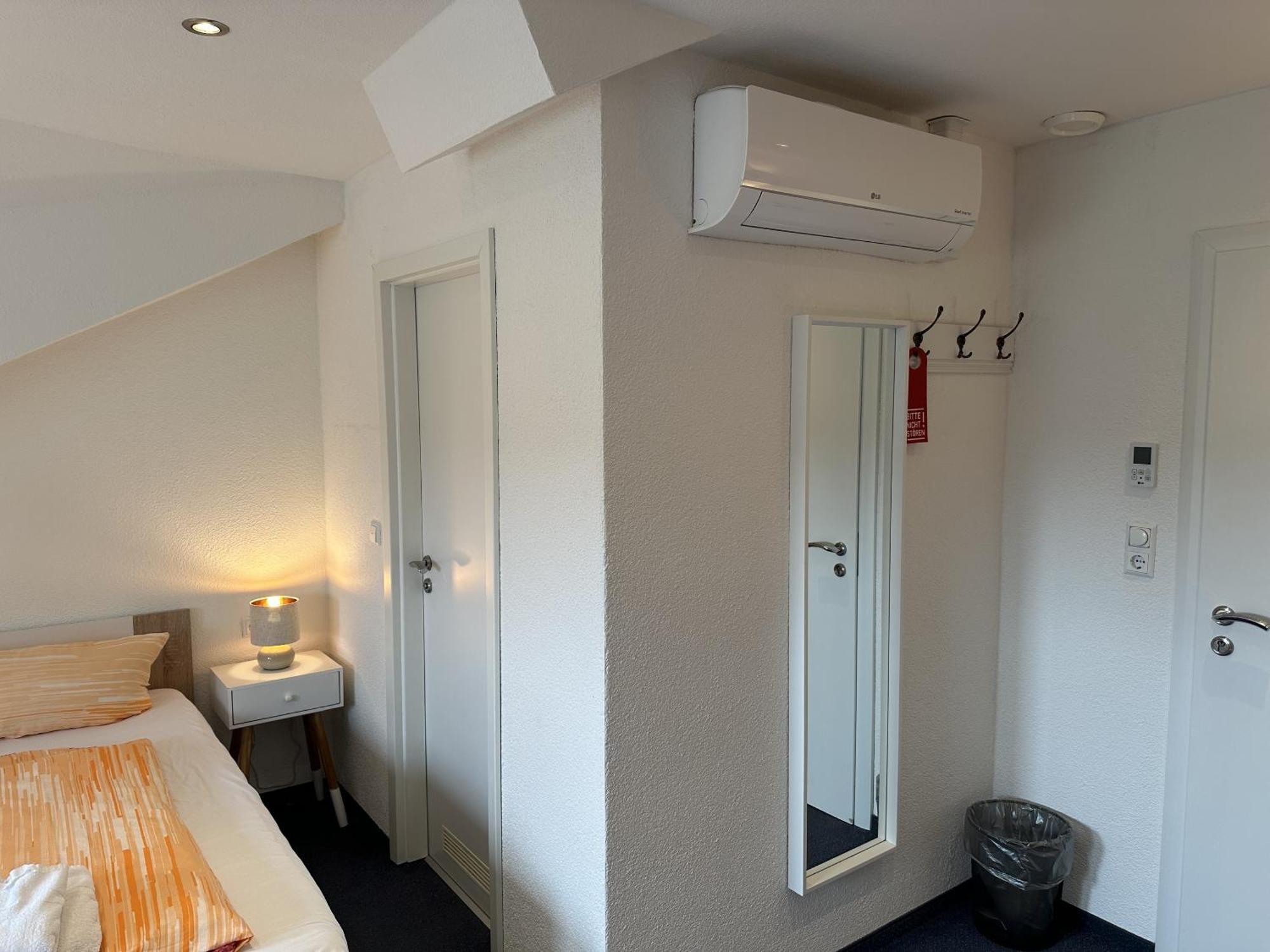 Quadruple Room Private Bathroom