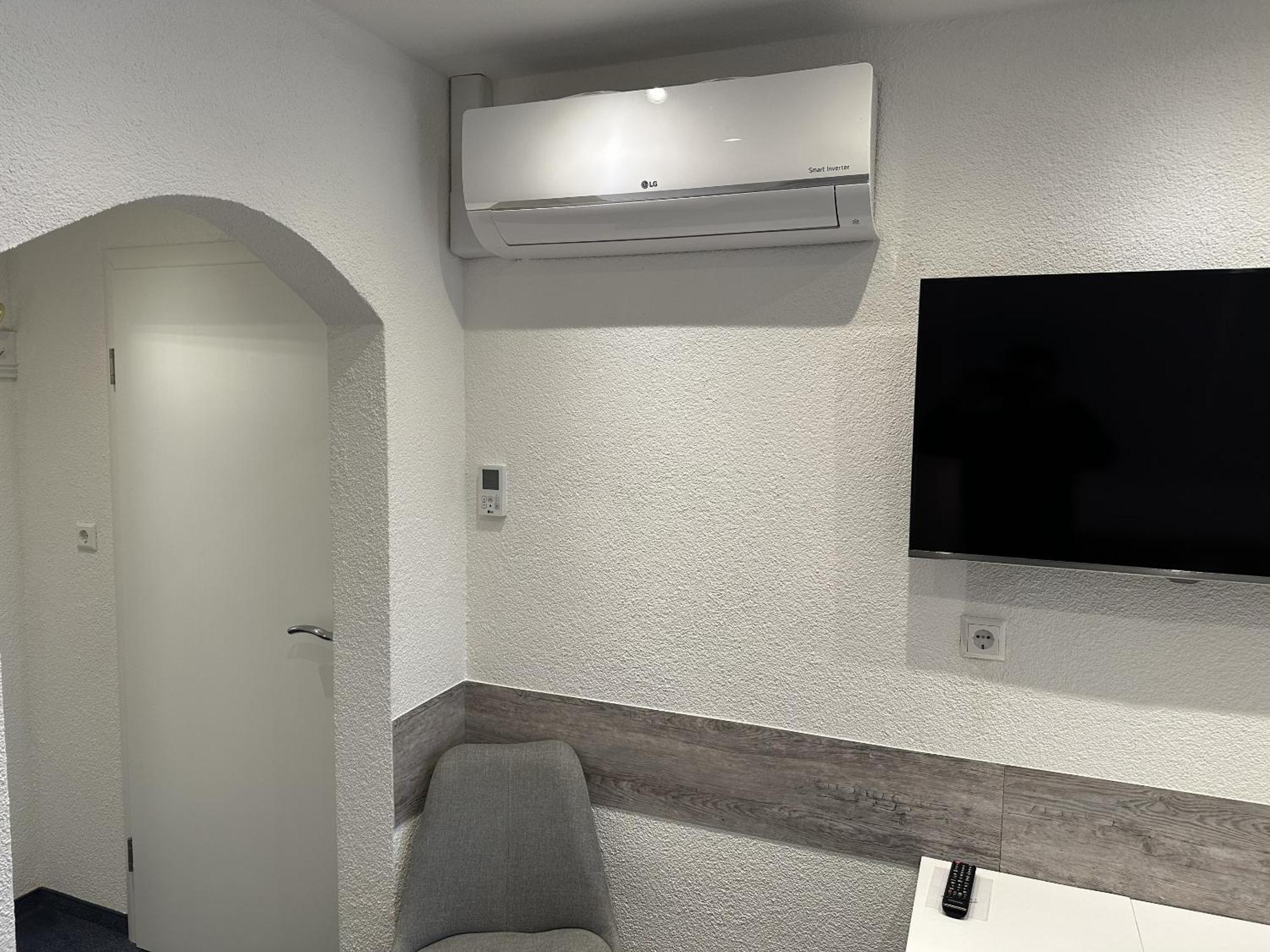 Triple Room Private Bathroom