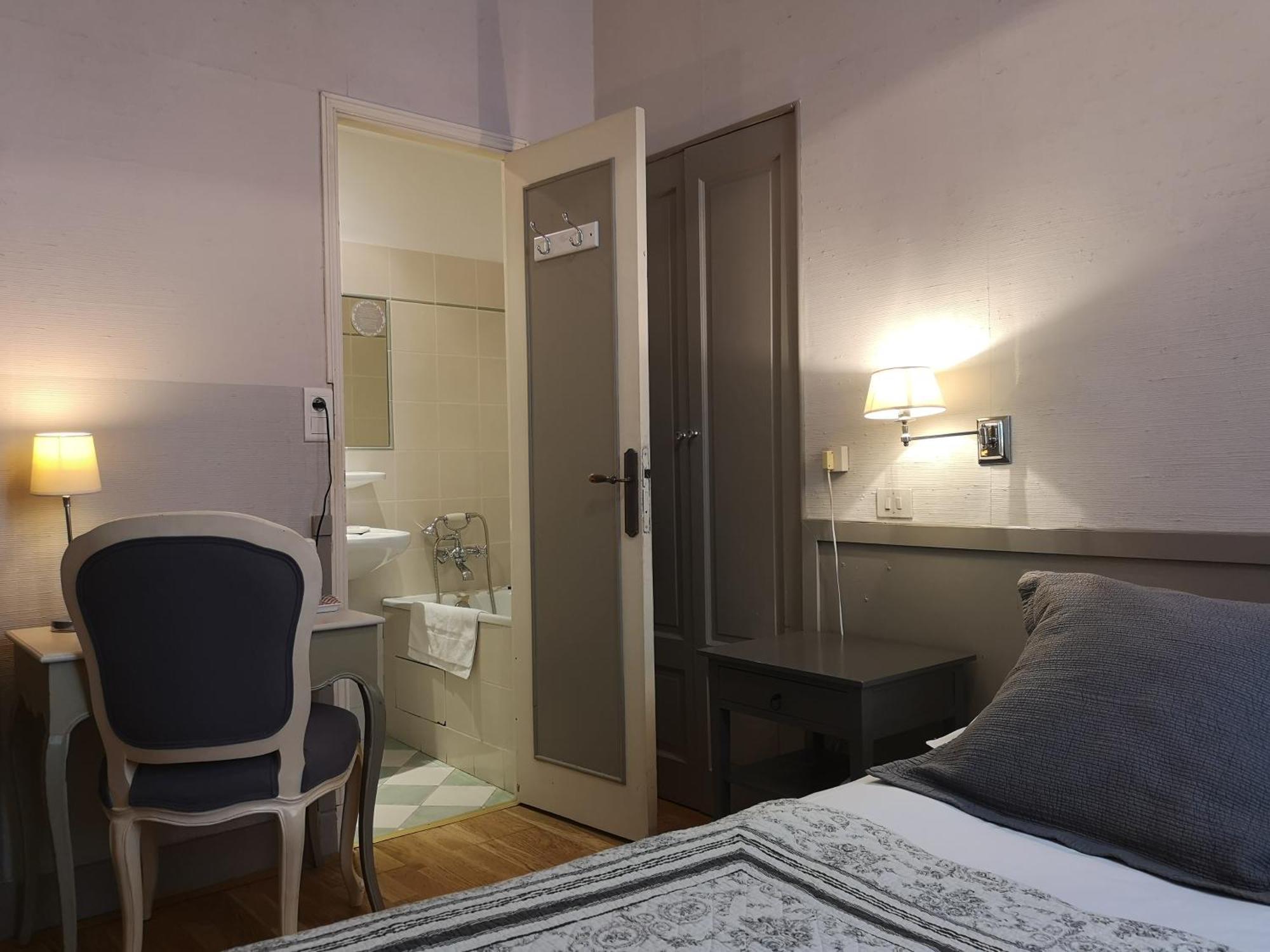 Small Single Room