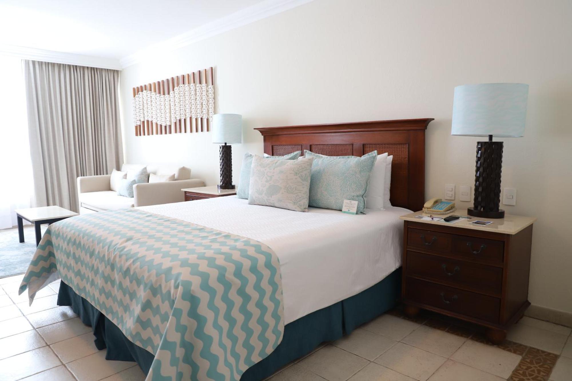 Suíte Júnior com Cama King-size e Vista do Mar