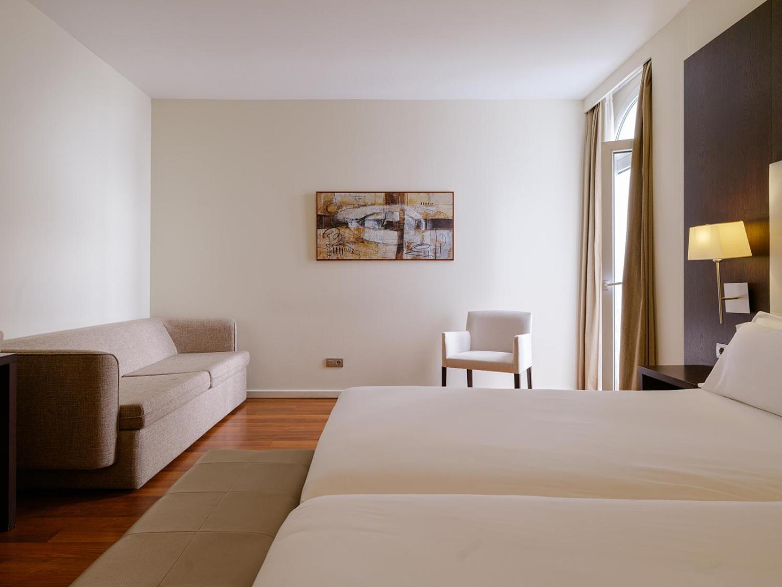 Triple Room,1756509013:JPEG