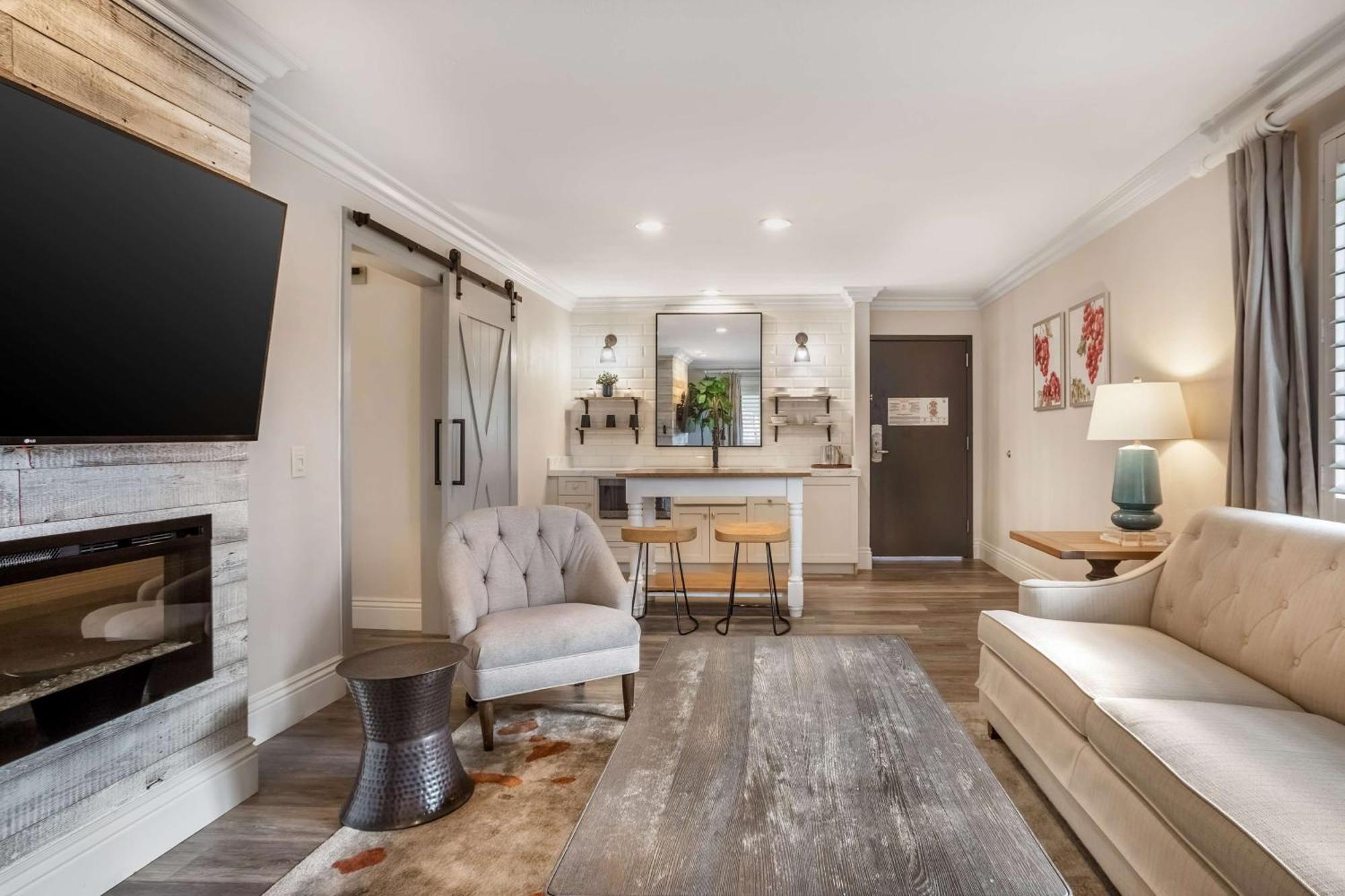 Country Suite