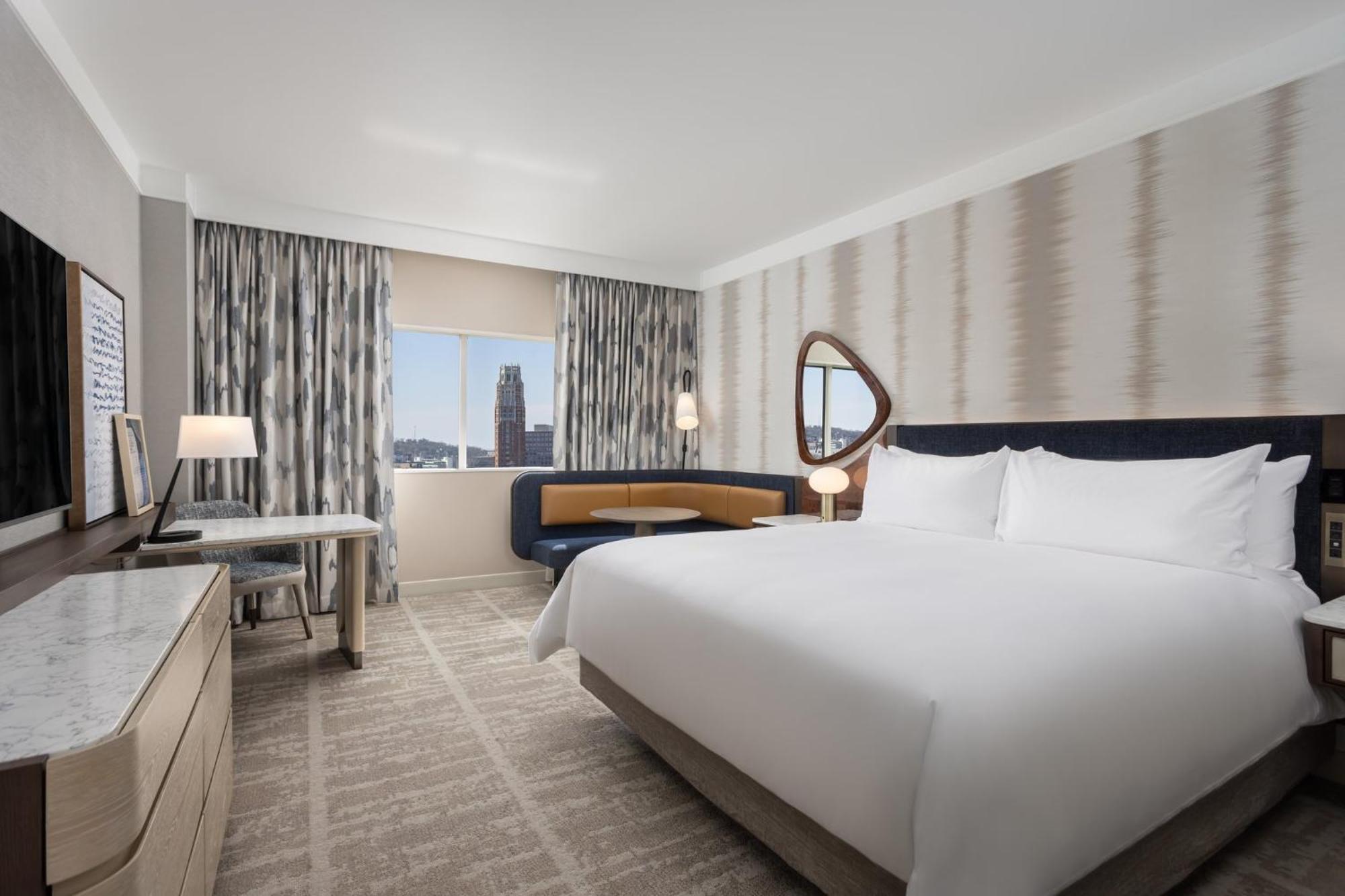Luxury King Room,1756511487:JPEG