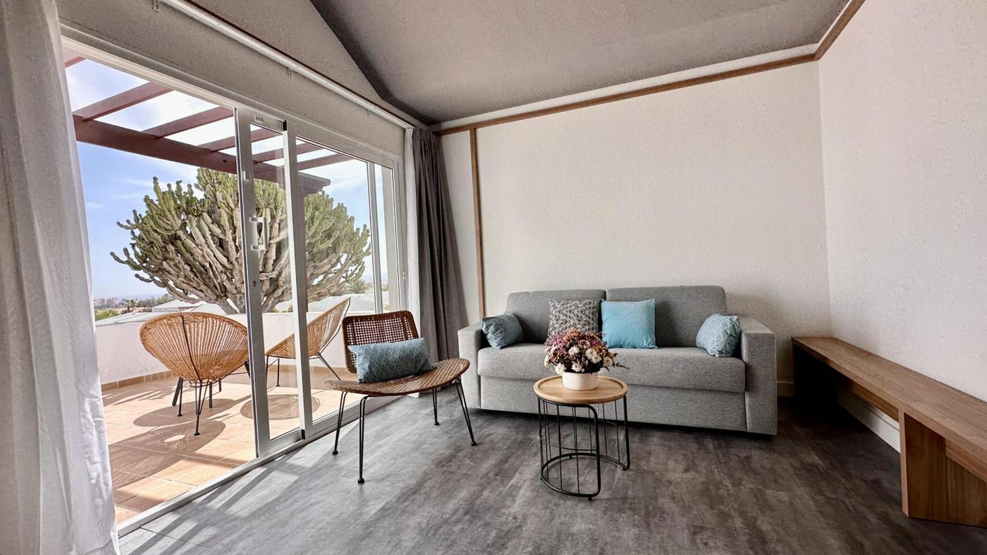 One-Bedroom Bungalow Sea View