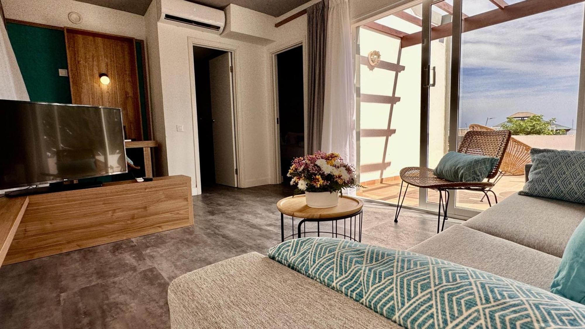 One-Bedroom Bungalow Sea View