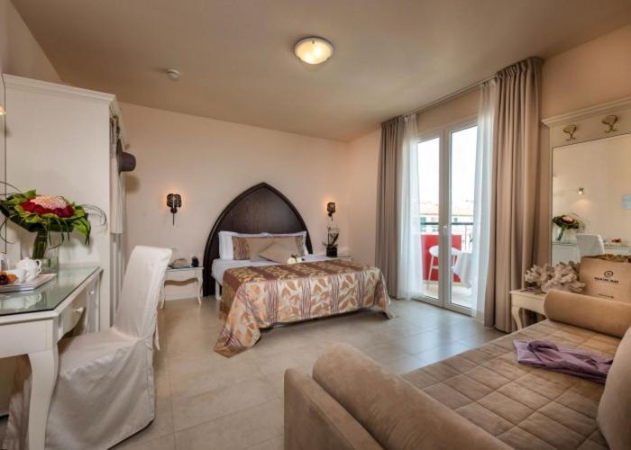 Junior Suite Partial Sea View,1756517097:JPEG