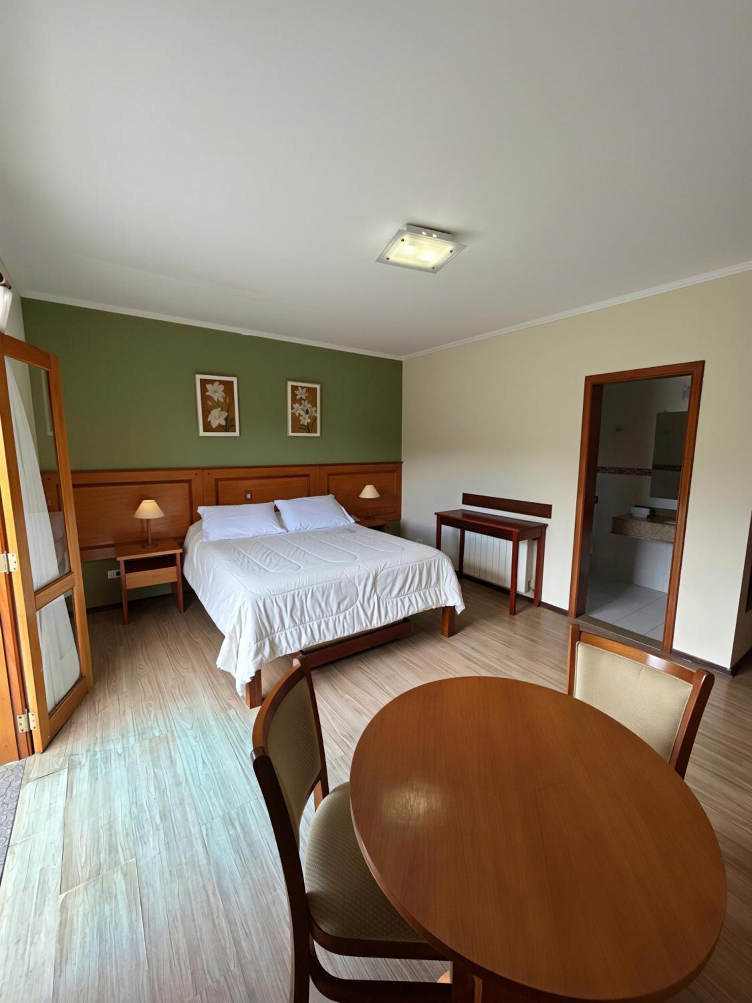 Deluxe Double Room Balcony,1756519499:JPEG