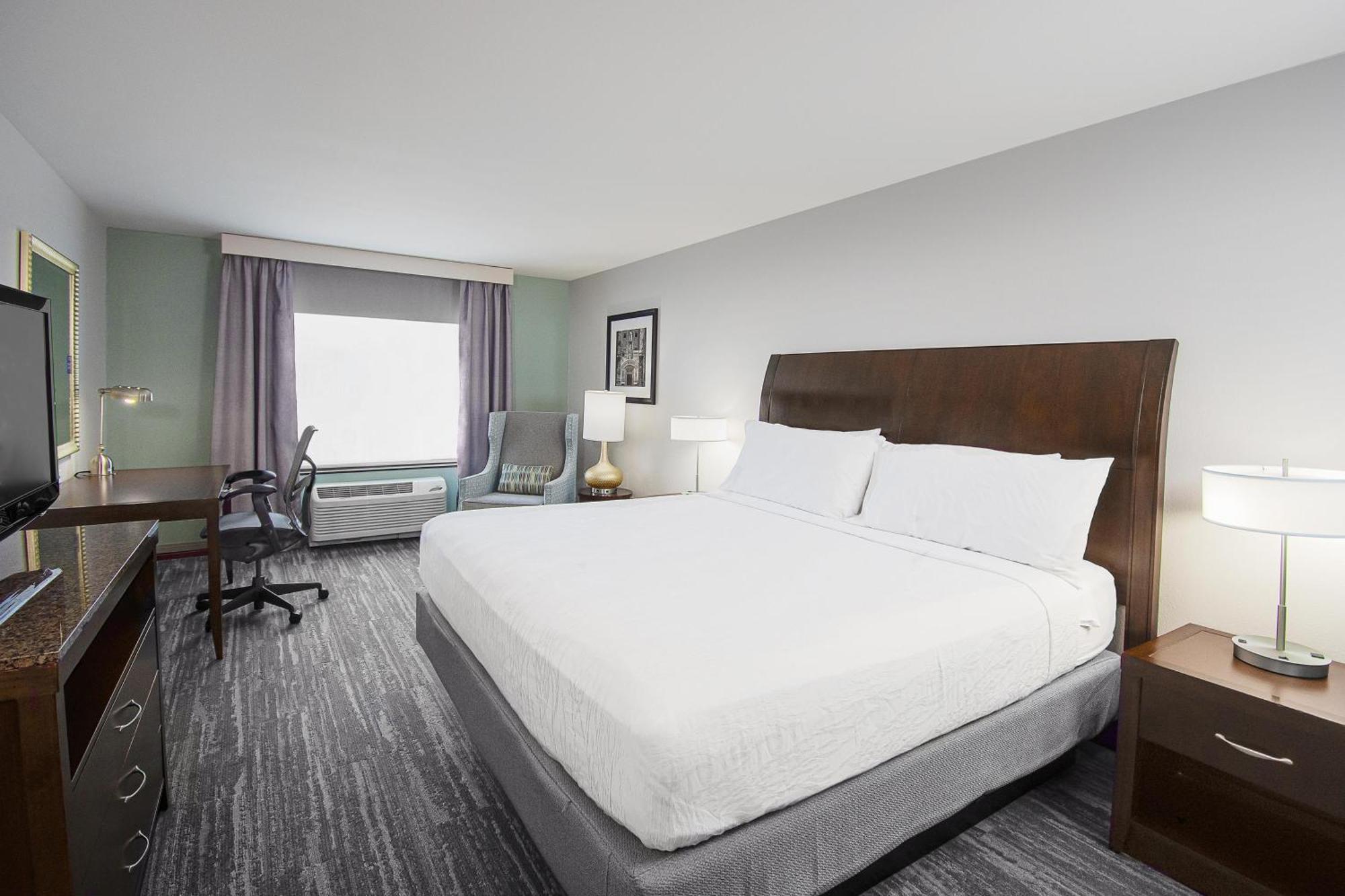 Premium King Room