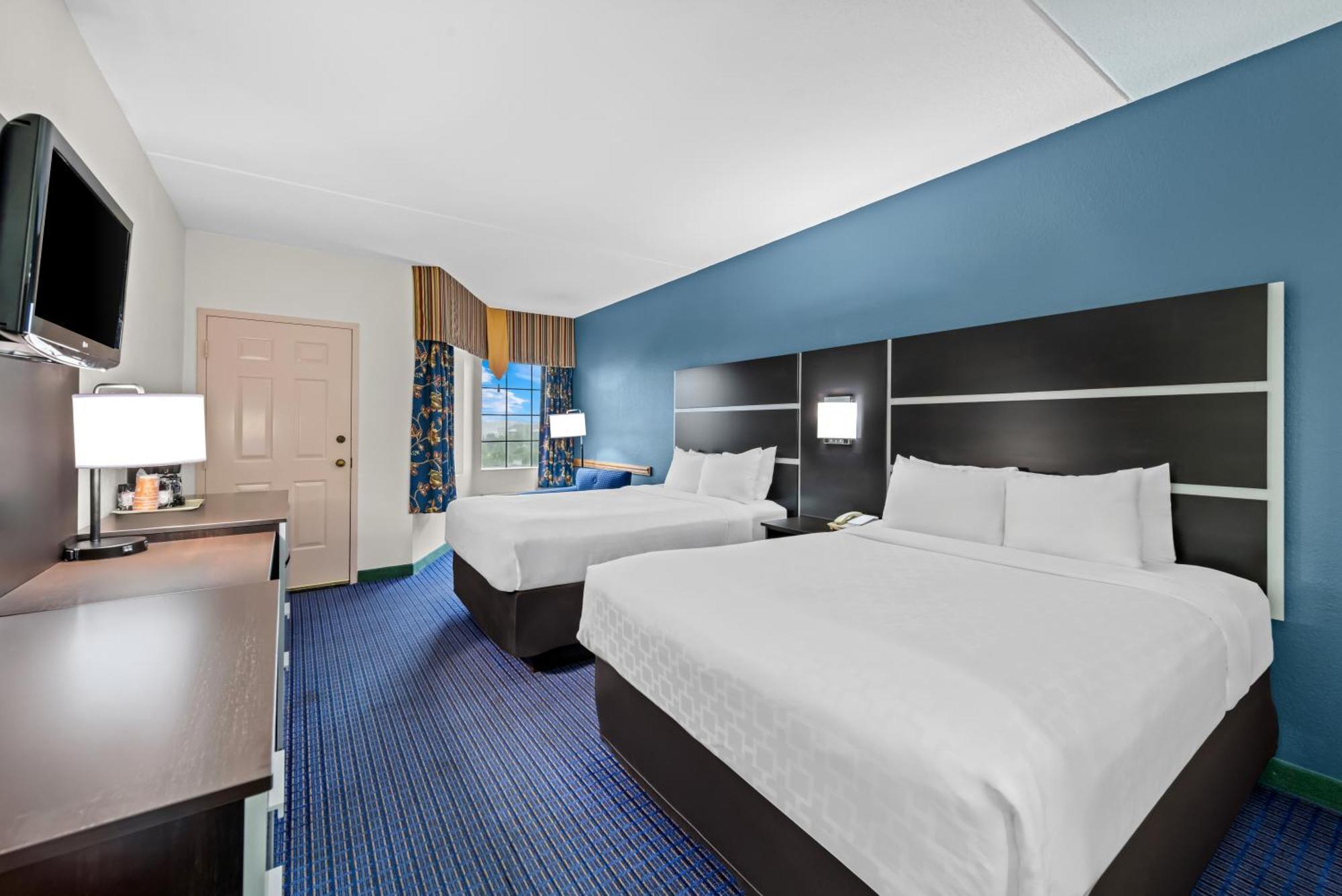 Queen Room with Two Queen Beds and Accessible Tub - Accessible/Non-Smoking,1756522094:JPEG