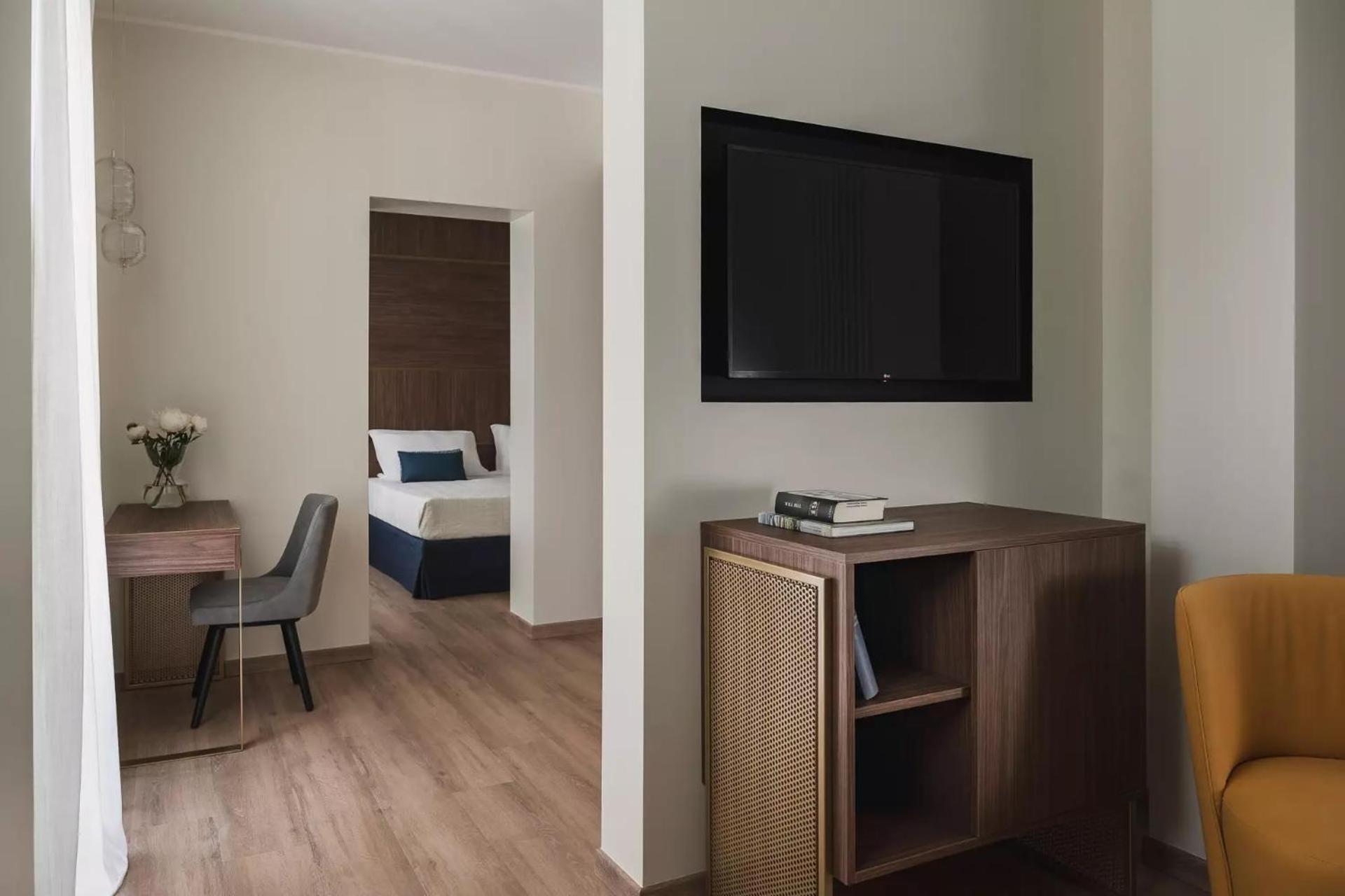 Deluxe Suite