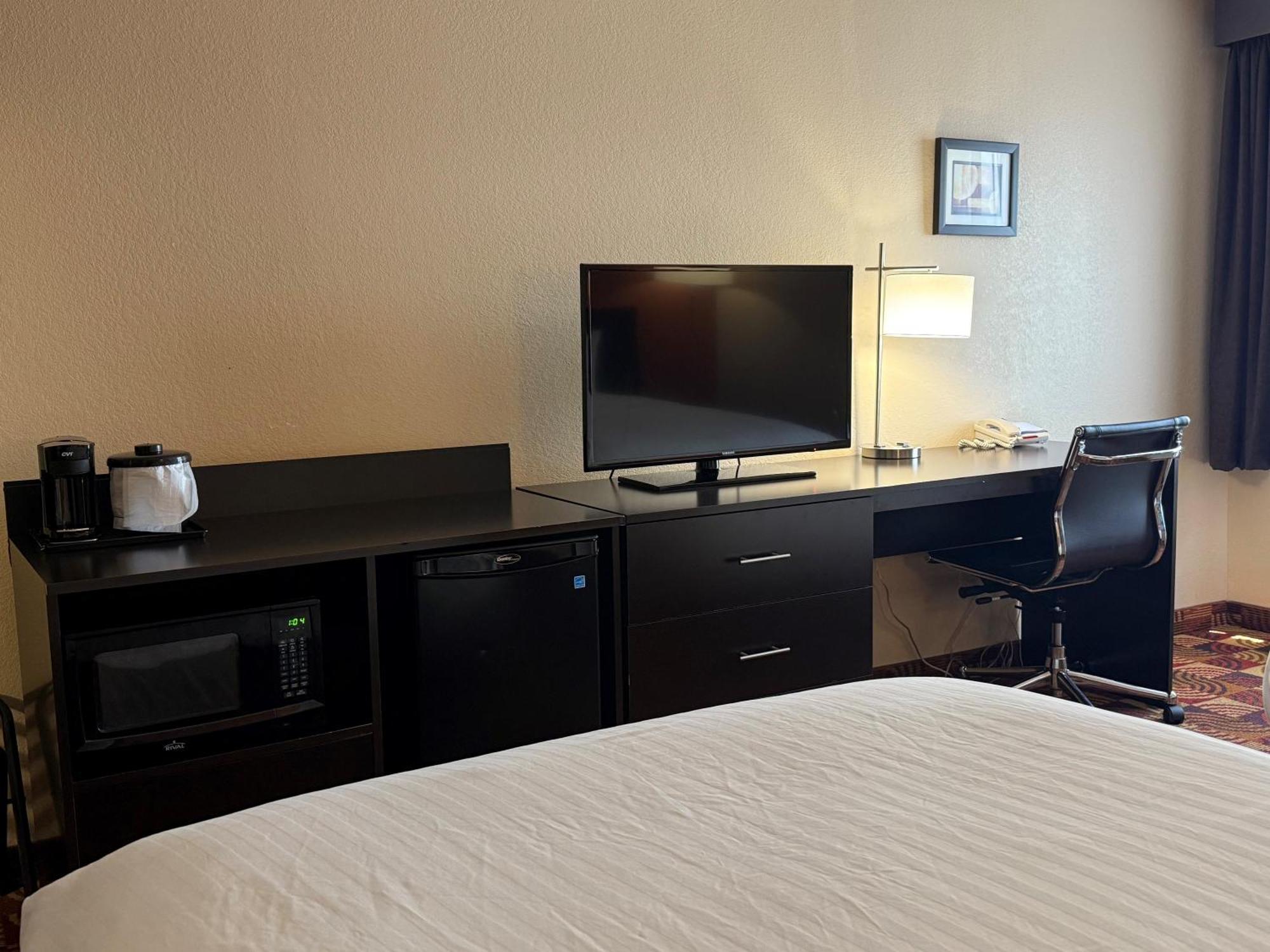 Double Room Two Double Beds Non-Smoking