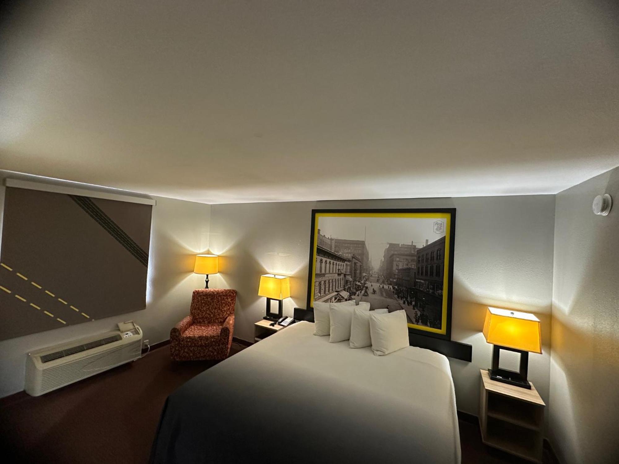King Room - Non-Smoking