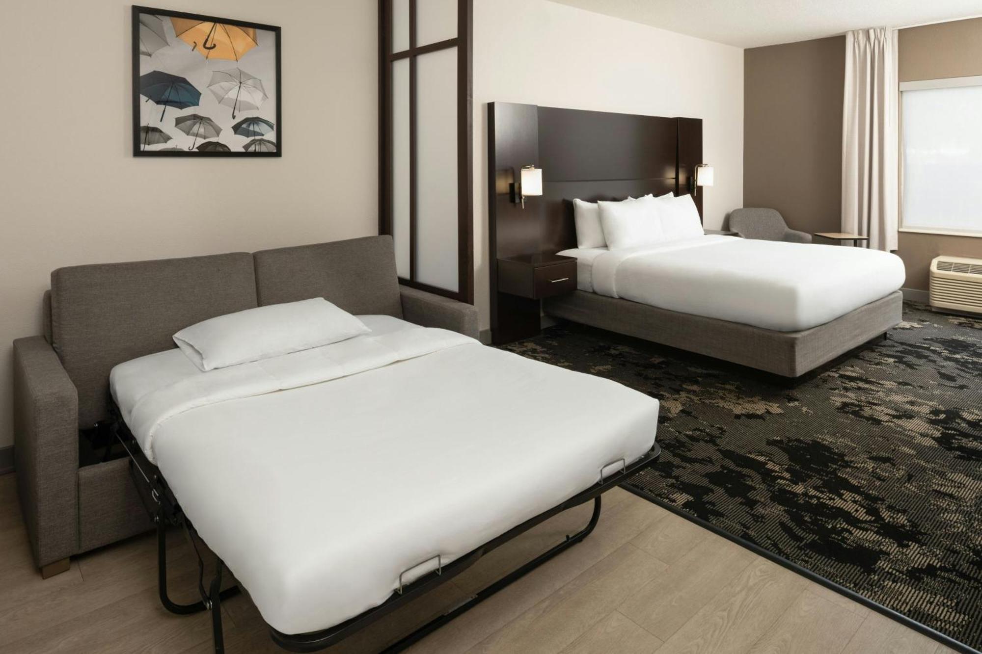 King Suite Sofa Bed City View