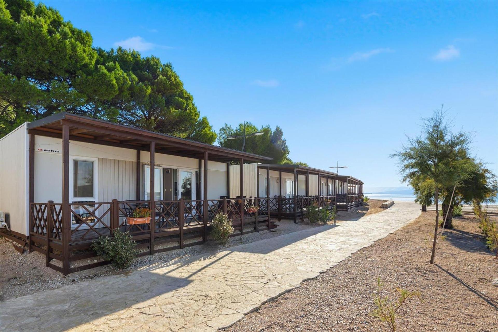Premium Beach Two-Bedroom Mobile Home Terrace Sea View