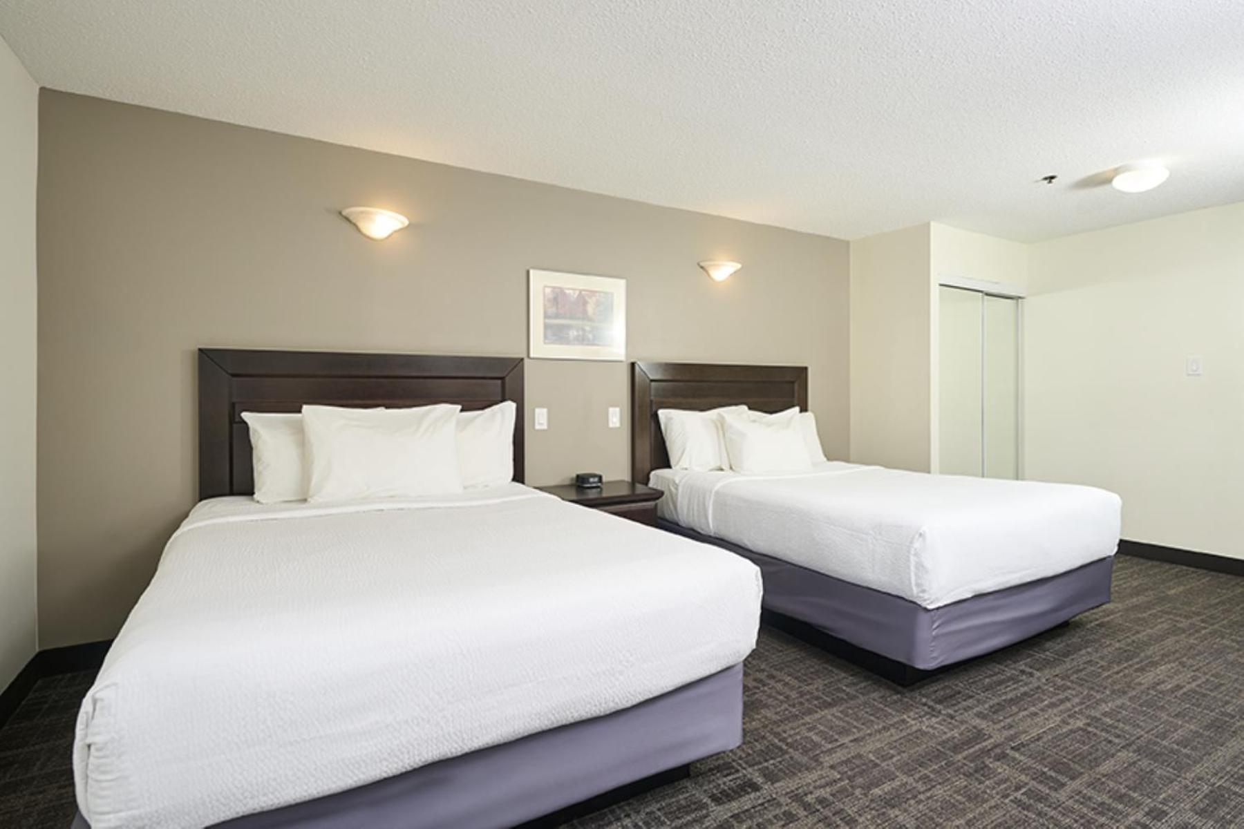 Queen Room Two Queen Beds