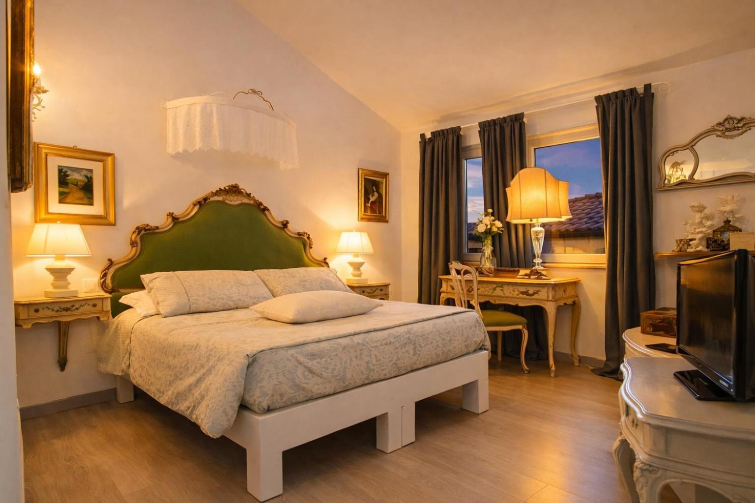 Deluxe Double or Twin Room