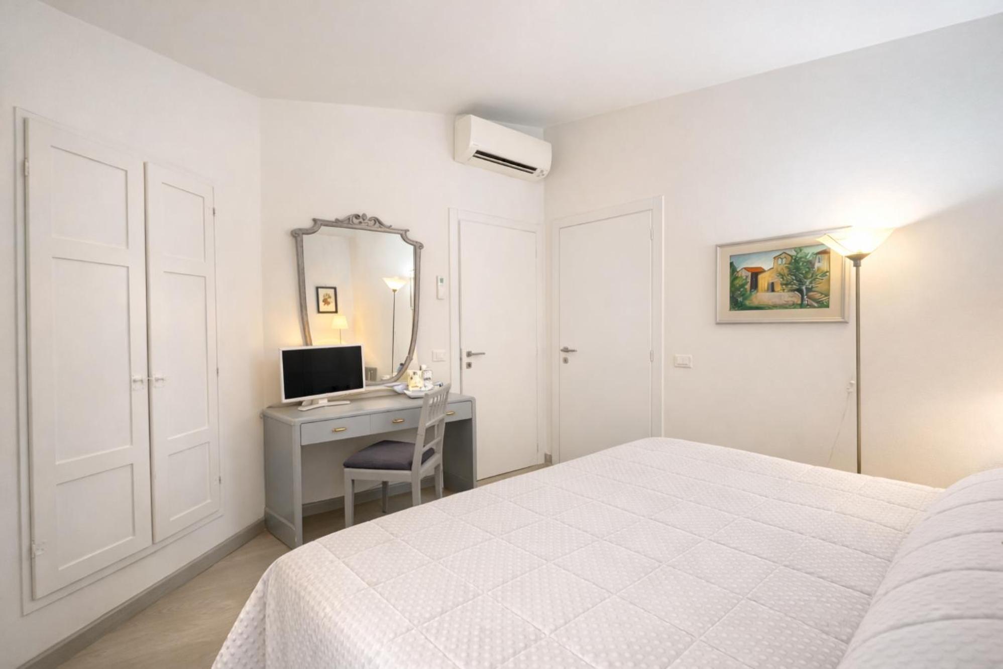 Classic Double or Twin Room