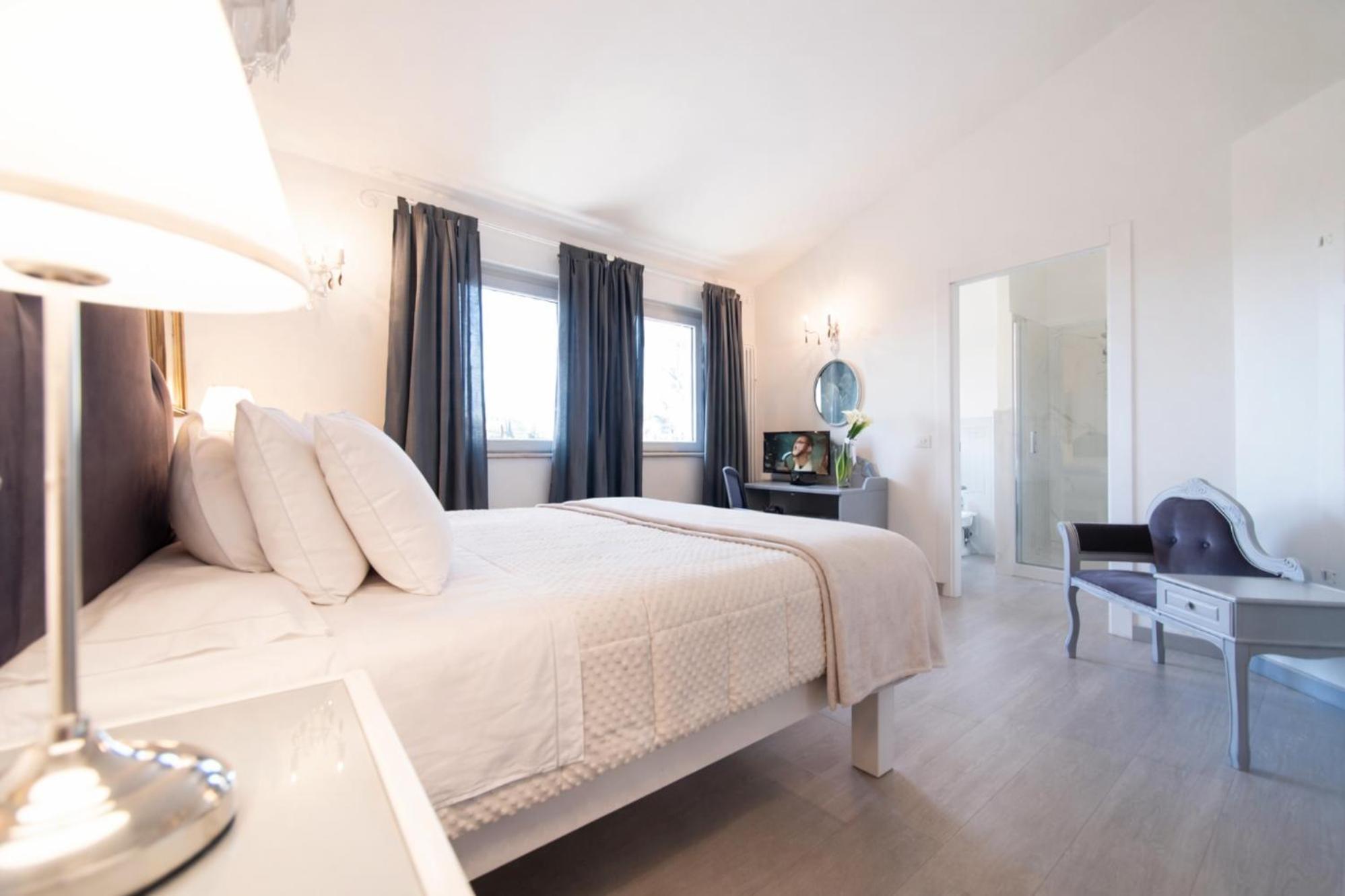 Superior Double or Twin Room Garden View