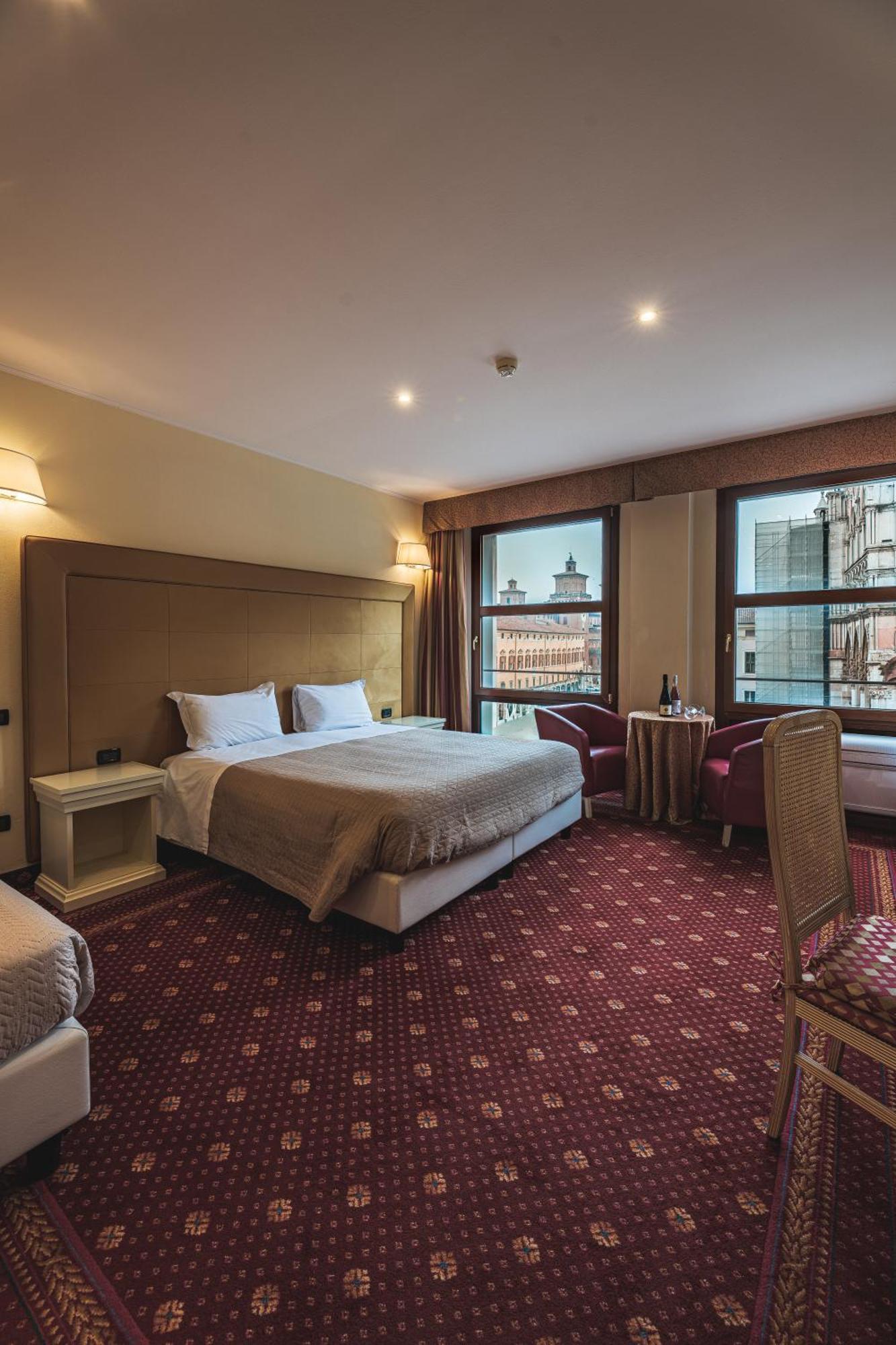 Deluxe Junior Suite Castle View